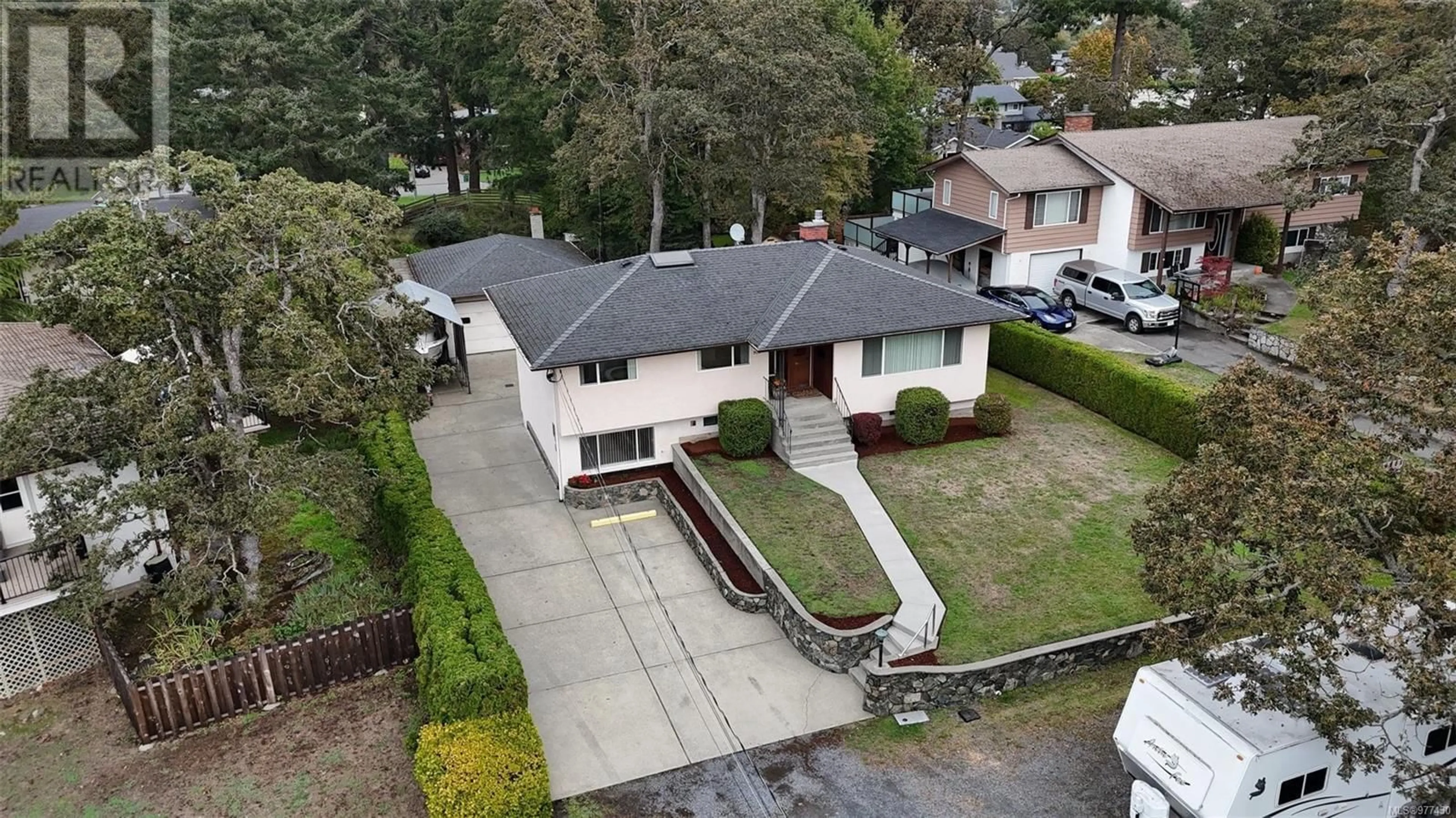 Frontside or backside of a home for 1108 Nicholson St, Saanich British Columbia V8X3L6