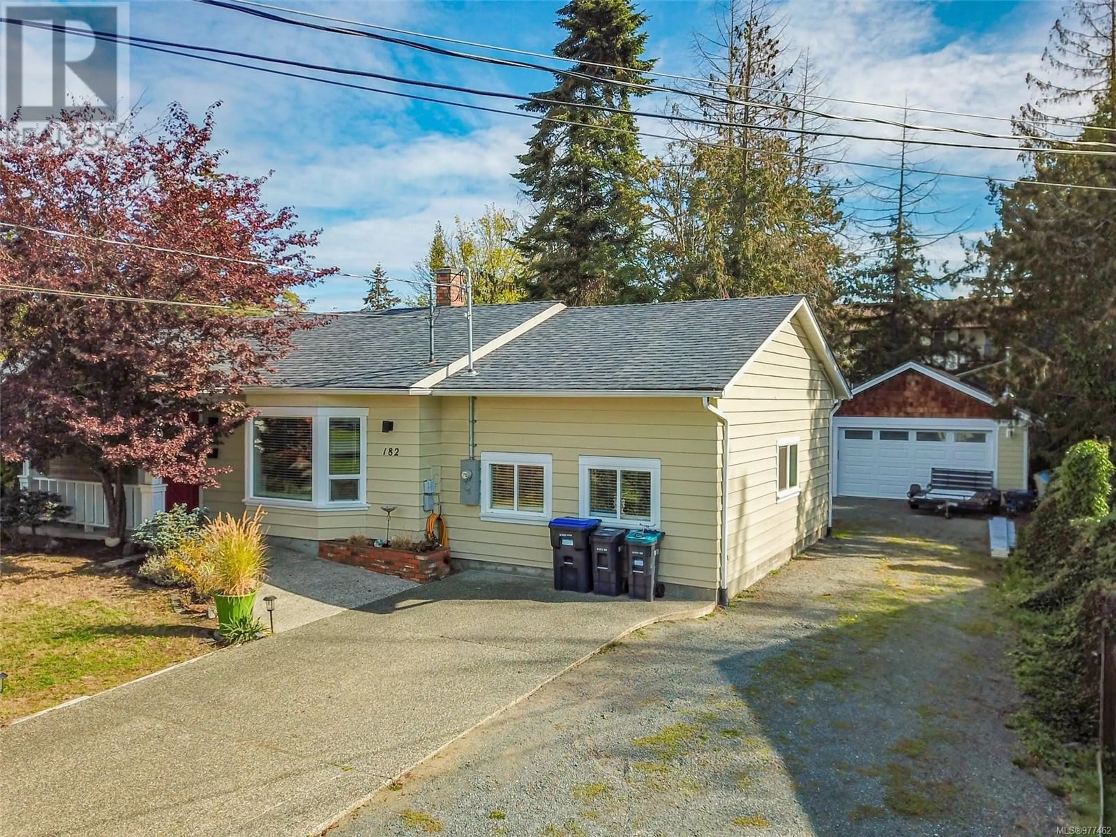 Frontside or backside of a home, cottage for 182 Cedar St, Parksville British Columbia V9P1J3