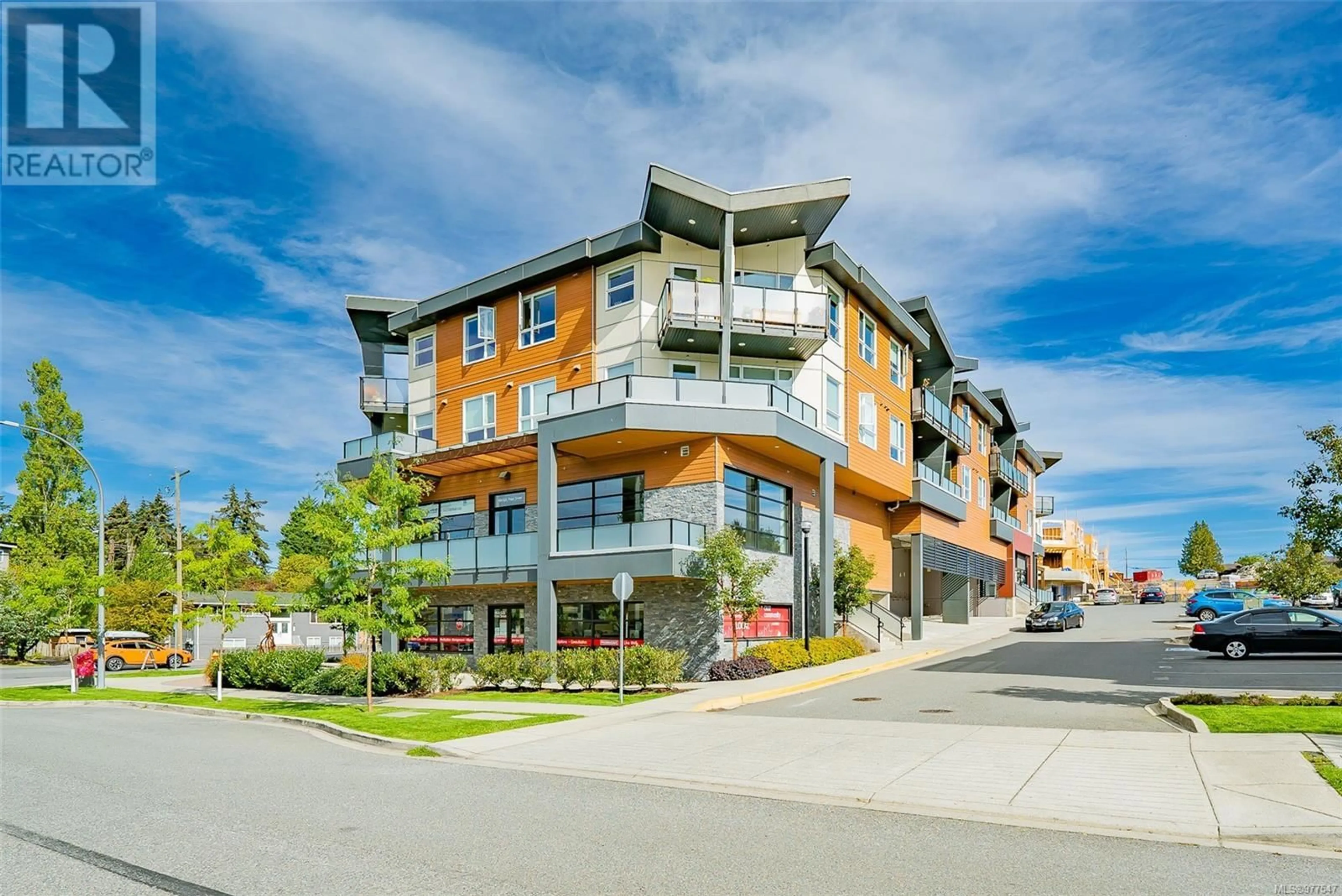 A pic from exterior of the house or condo, the street view for 202 525 Third St, Nanaimo British Columbia V9R1W7