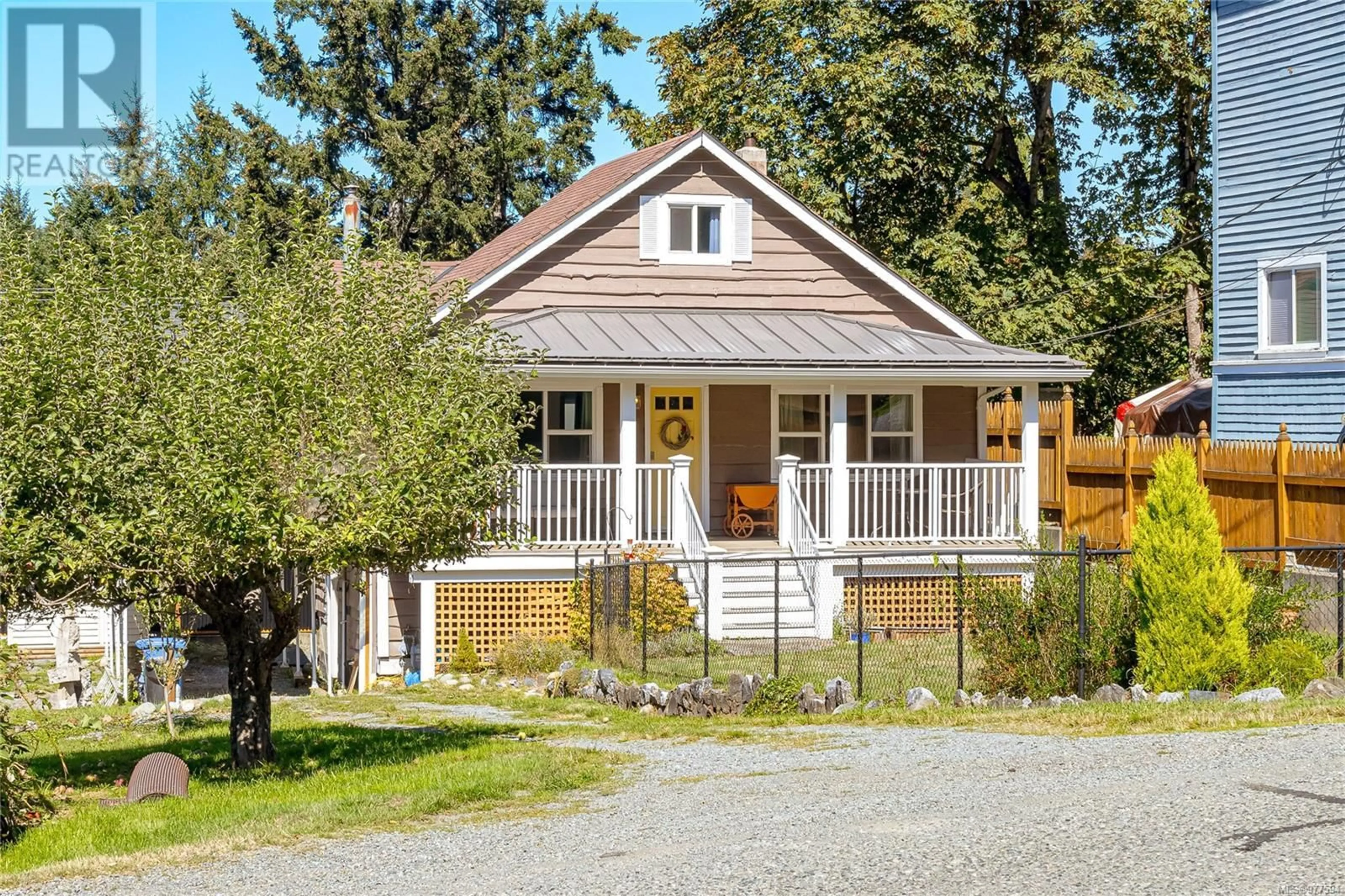 Frontside or backside of a home, cottage for 1753 Wilmot Ave, Shawnigan Lake British Columbia V8H3C1