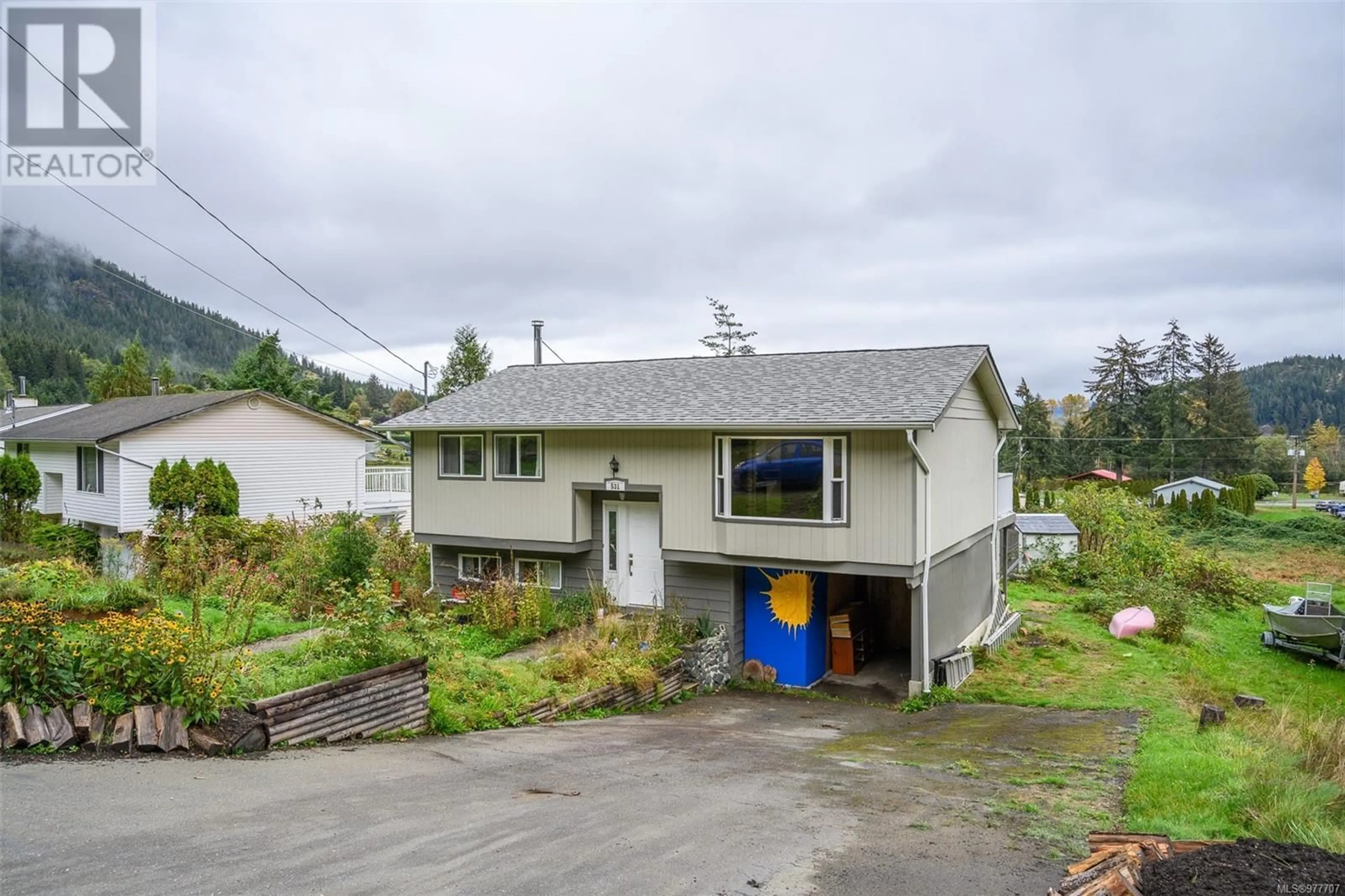 Frontside or backside of a home, cottage for 531 Macmillan Dr, Sayward British Columbia V0P1R0