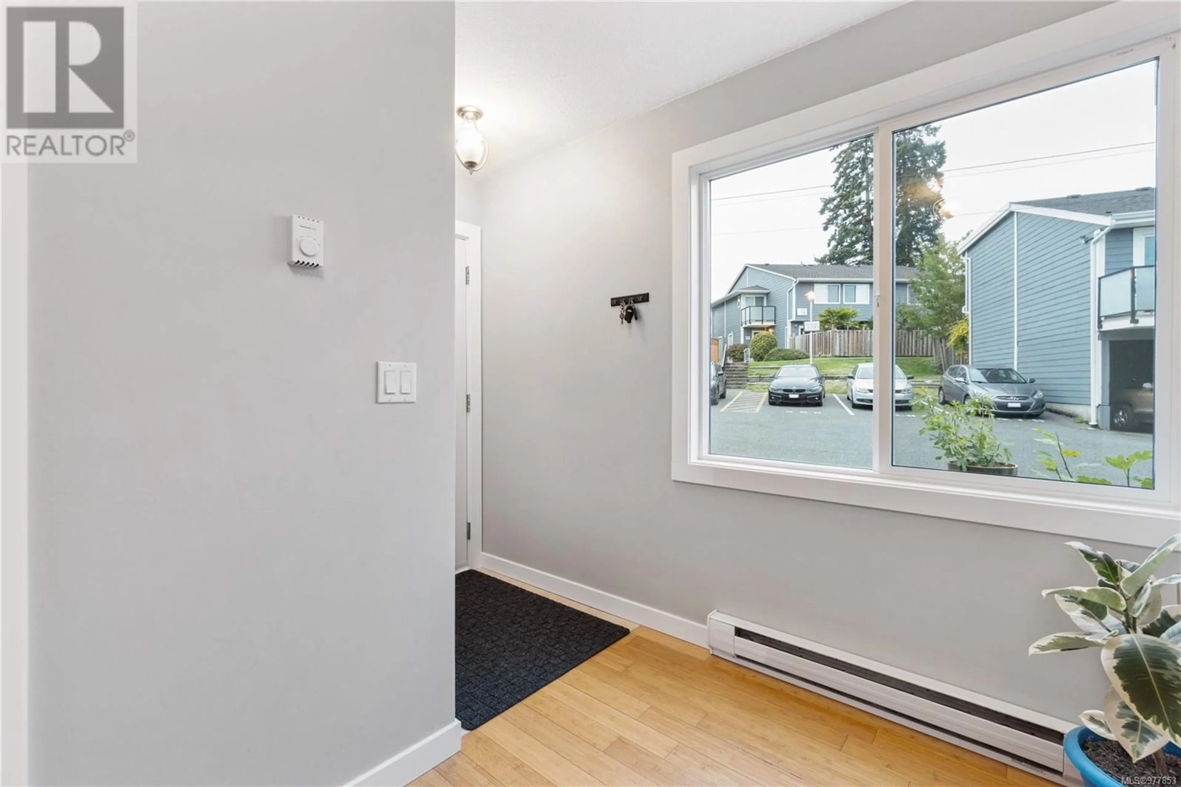 A pic of a room for 32 507 Ninth St, Nanaimo British Columbia V9R1A8