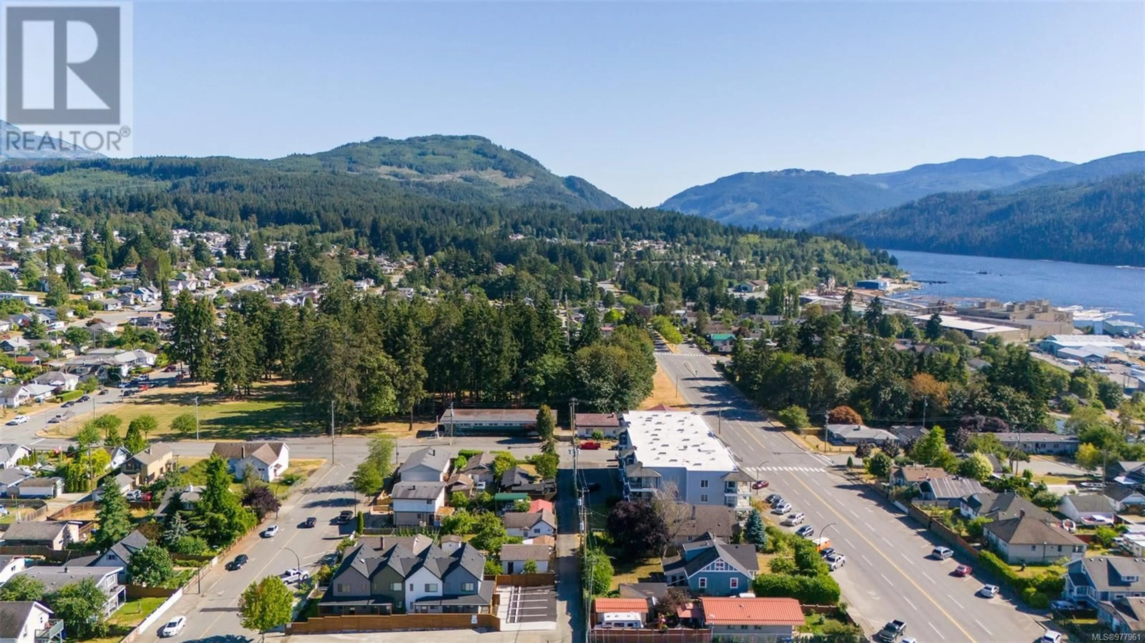 A pic from exterior of the house or condo, the street view for 3 2846 4th Ave, Port Alberni British Columbia V9Y2C3