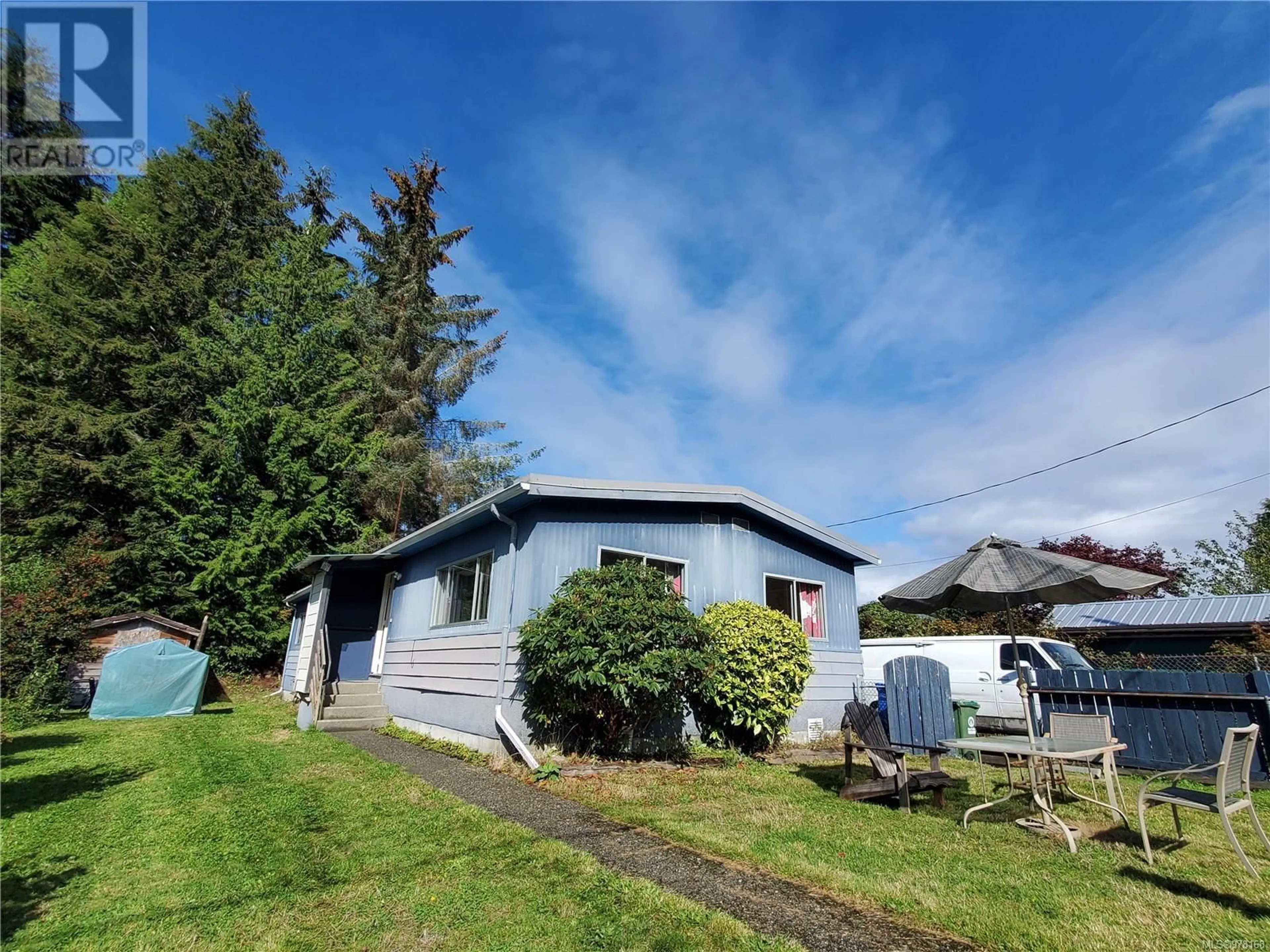 A pic from outside/outdoor area/front of a property/back of a property/a pic from drone, street for 240 CAMPBELL STREET, Tofino British Columbia V0R2Z0