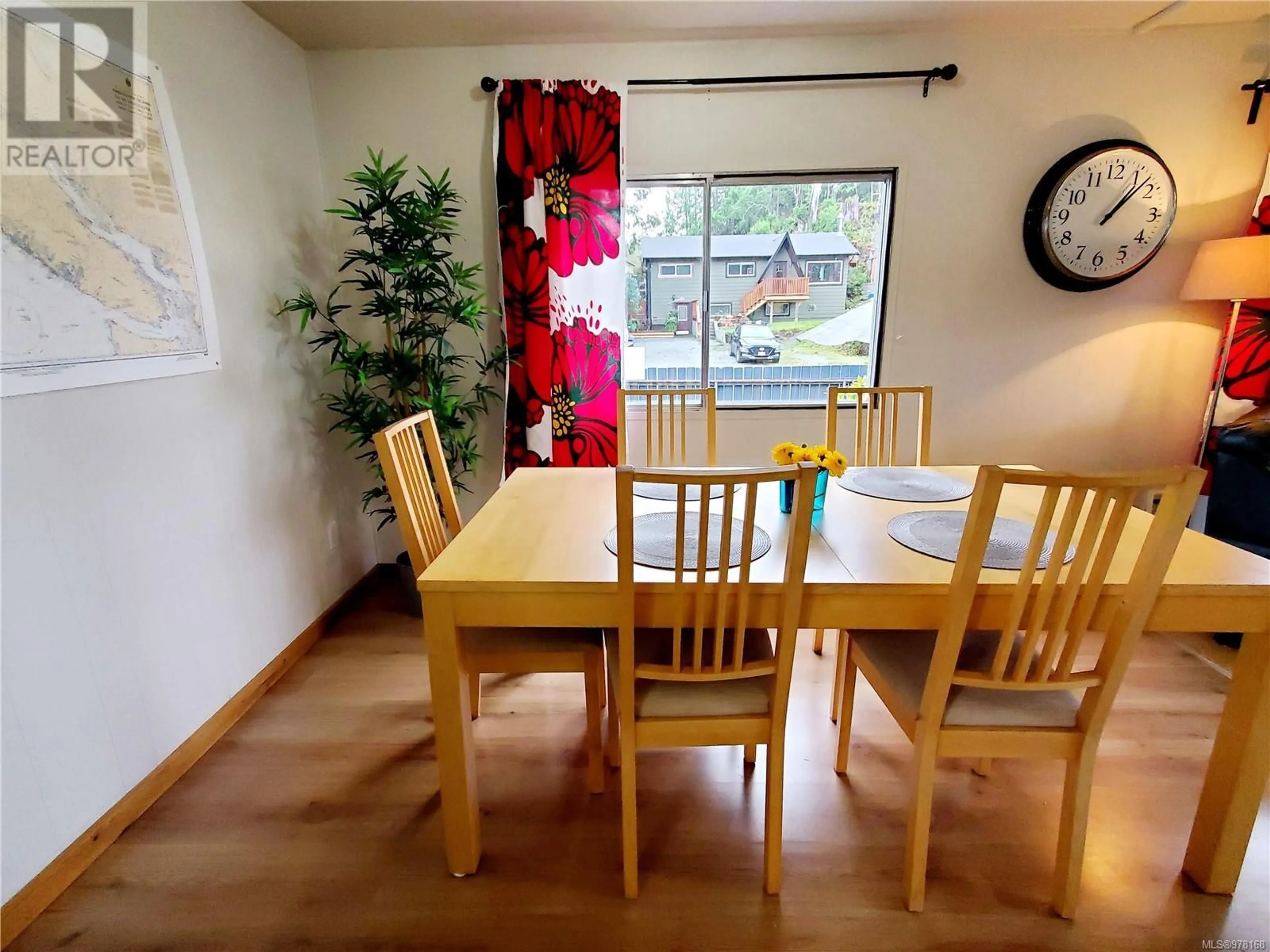 Dining room, wood/laminate floor for 240 CAMPBELL STREET, Tofino British Columbia V0R2Z0