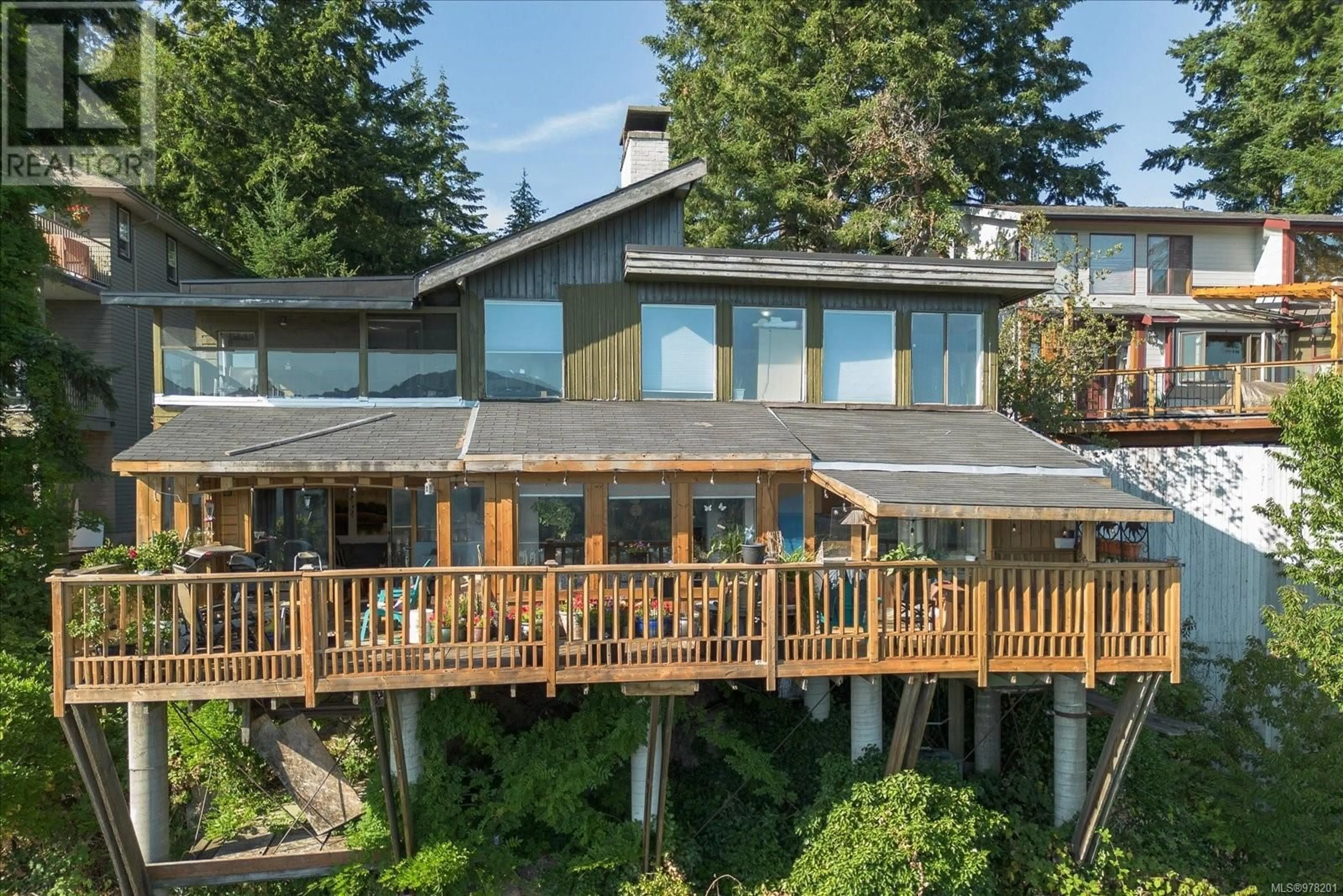 Frontside or backside of a home, cottage for 260 Deer Lane, Nanaimo British Columbia V9T4Y2