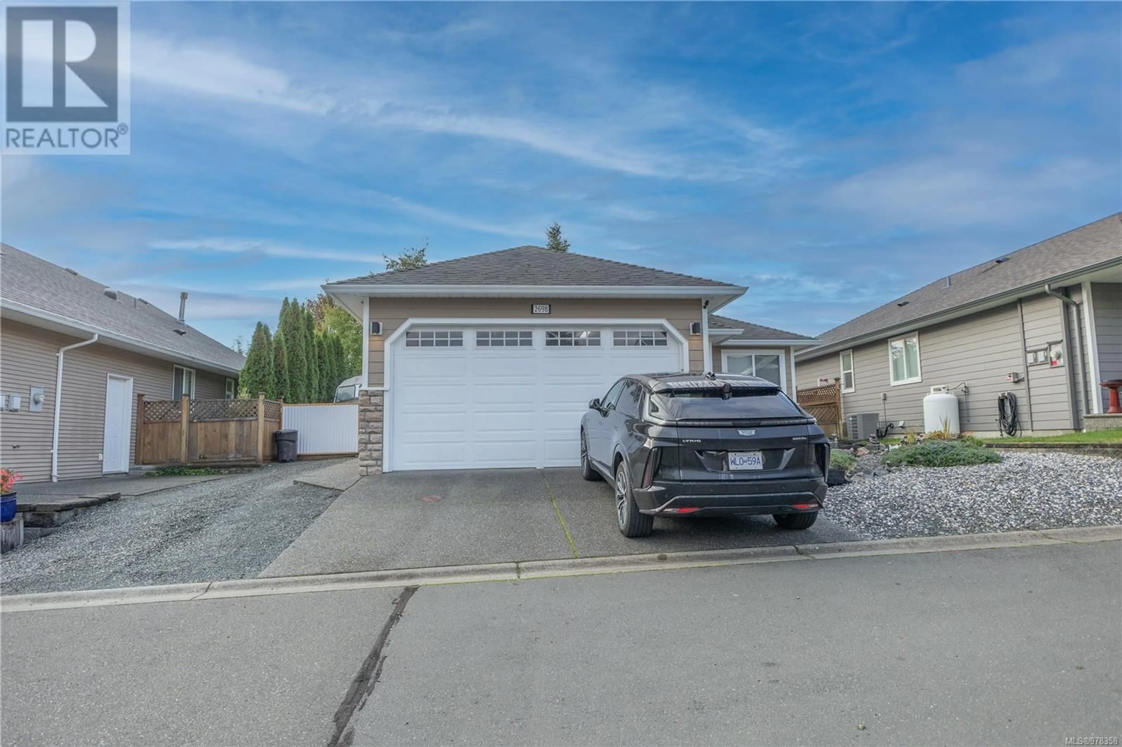 Frontside or backside of a home, the street view for 2698 Vancouver Pl, Campbell River British Columbia V9W4Z9