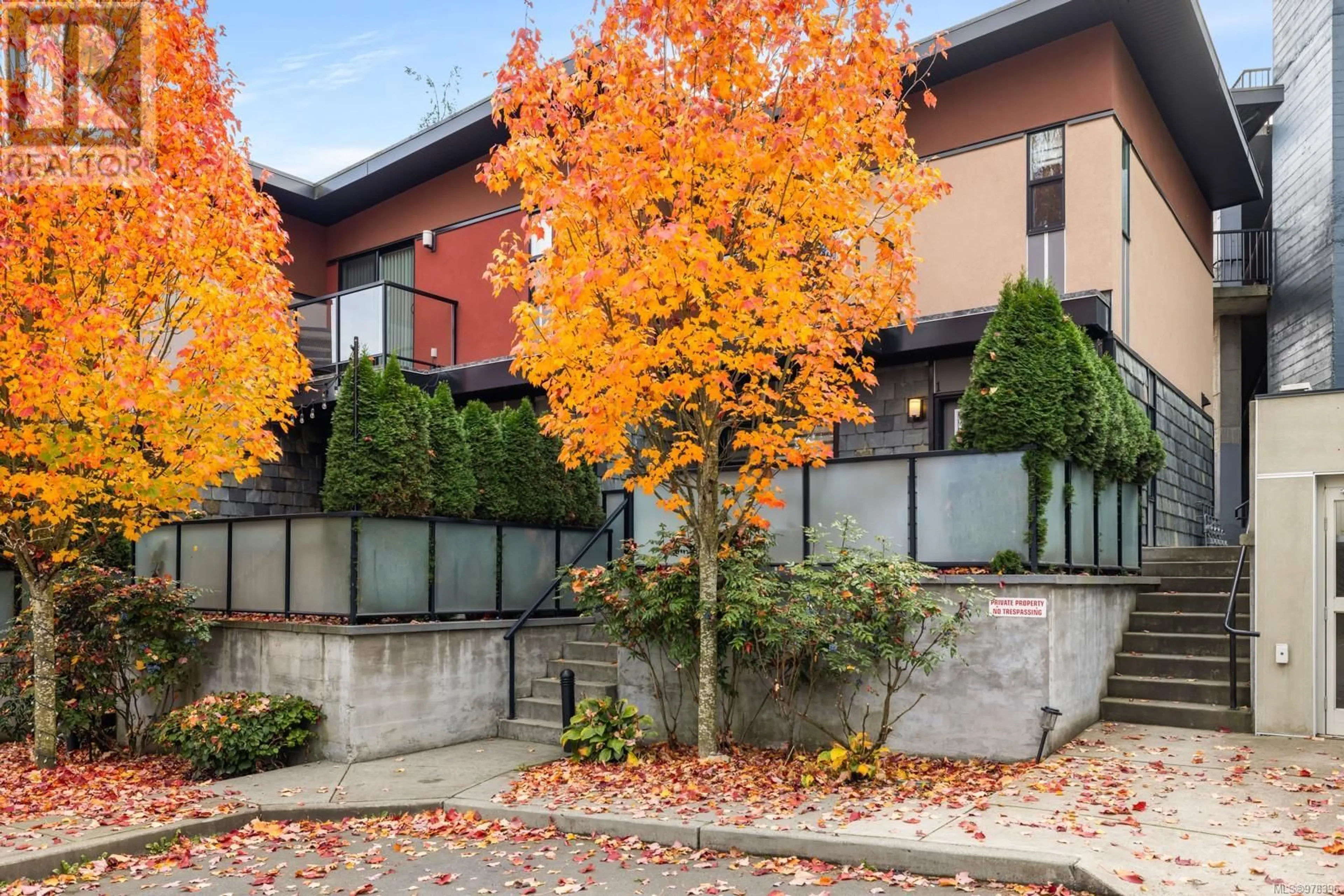 A pic from exterior of the house or condo, the front or back of building for 1 2321 Island View Rd, Central Saanich British Columbia V8X0C9