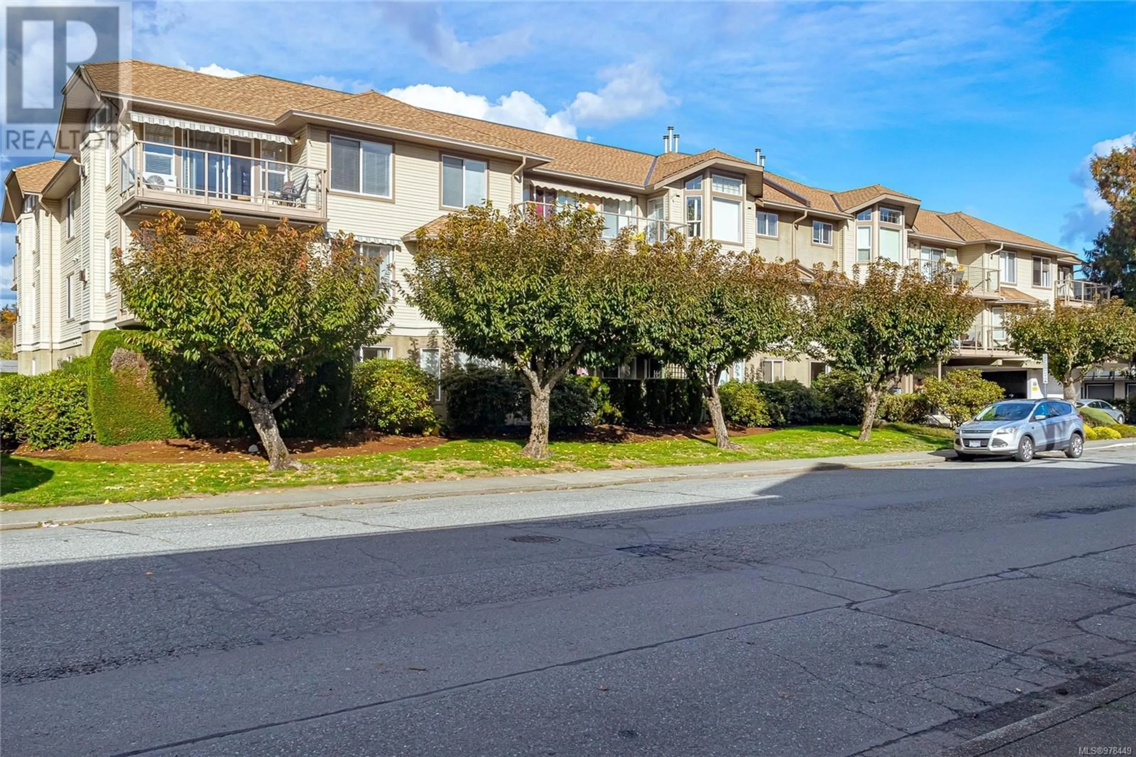 A pic from exterior of the house or condo, the street view for 301 245 First St, Duncan British Columbia V9L1R3