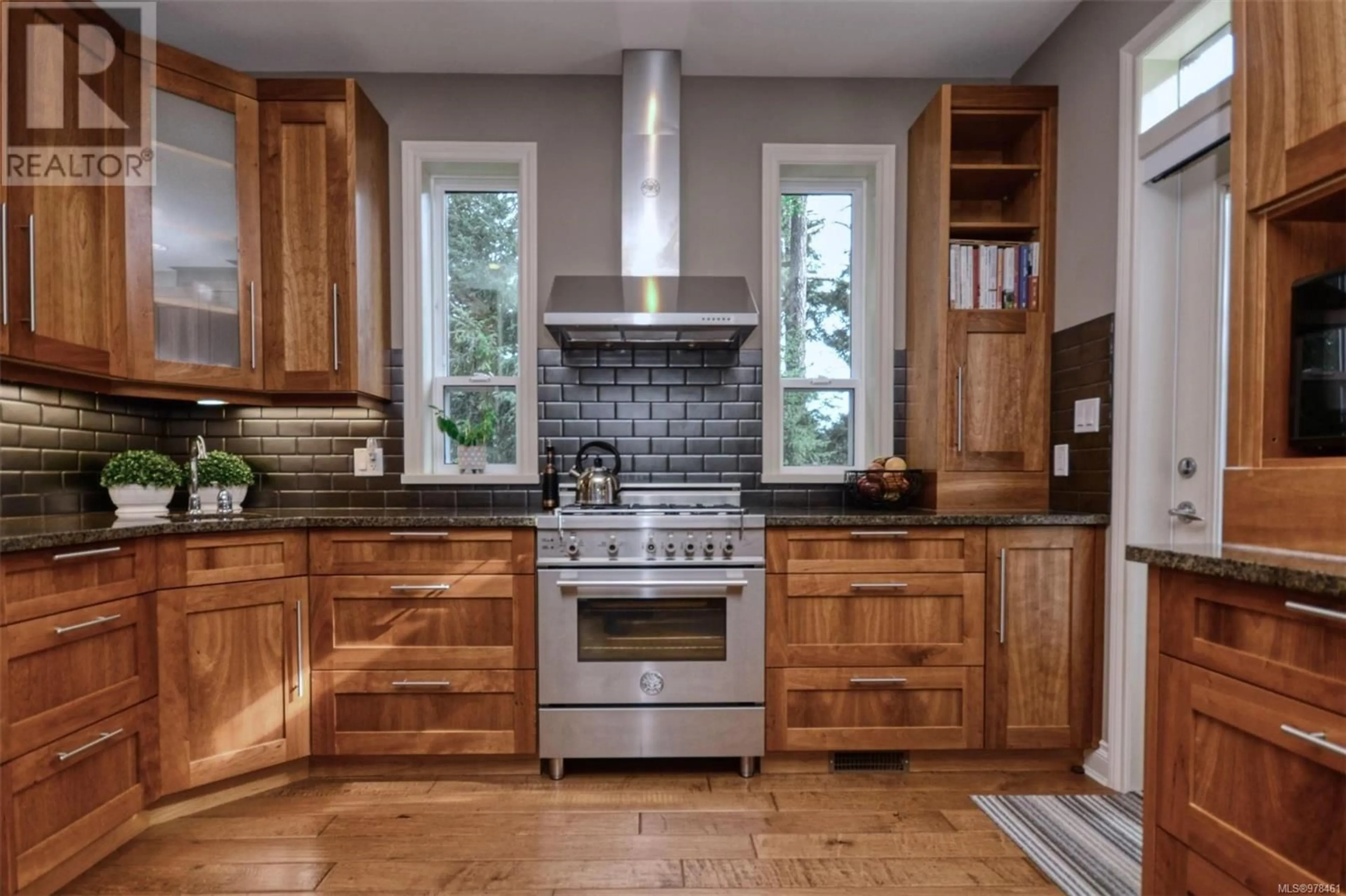 Contemporary kitchen, wood floors, cottage for 420 Pelican Dr, Colwood British Columbia V9C0A4