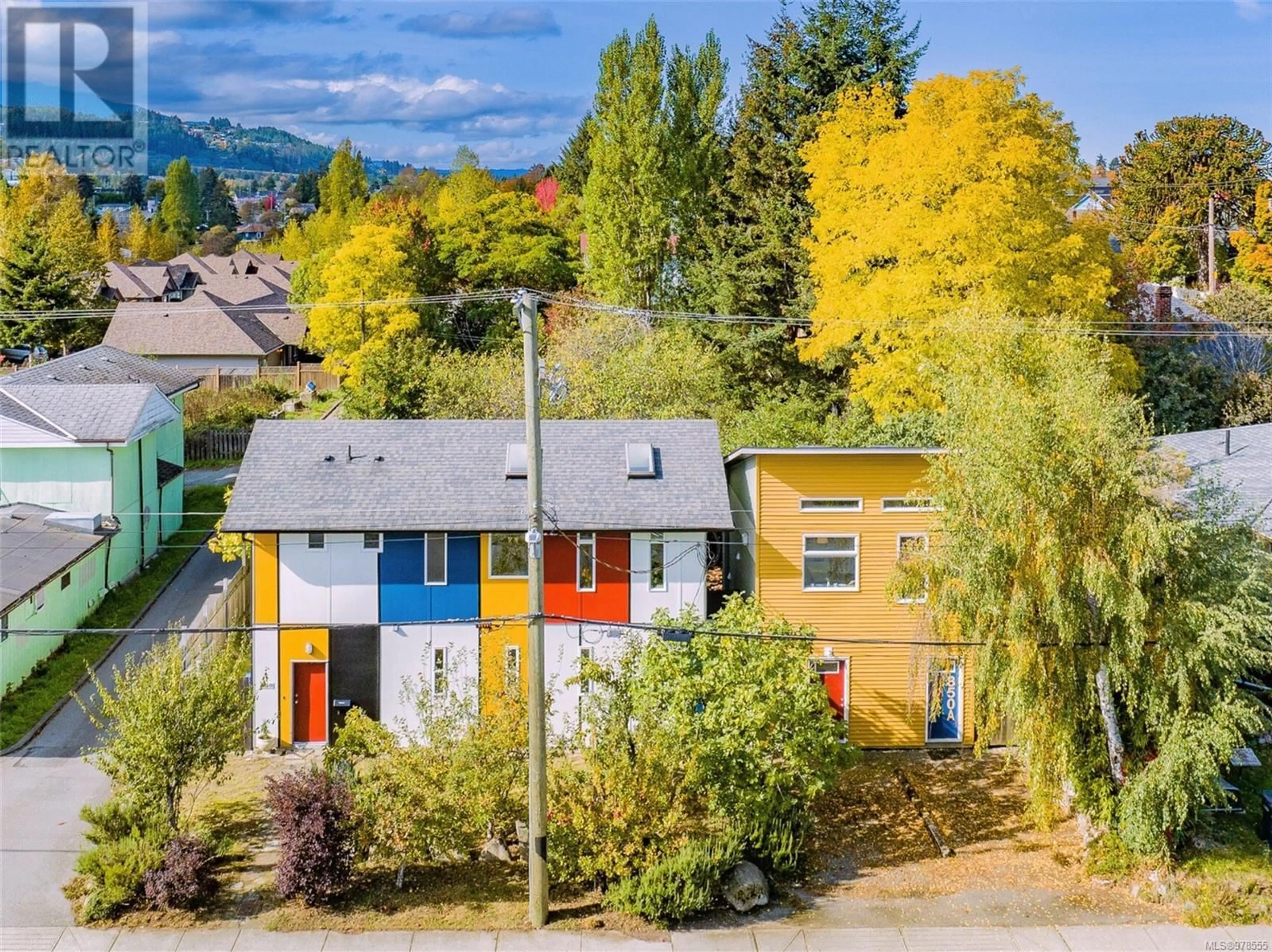 Frontside or backside of a home, the street view for 850 Hecate St, Nanaimo British Columbia V9R4K6