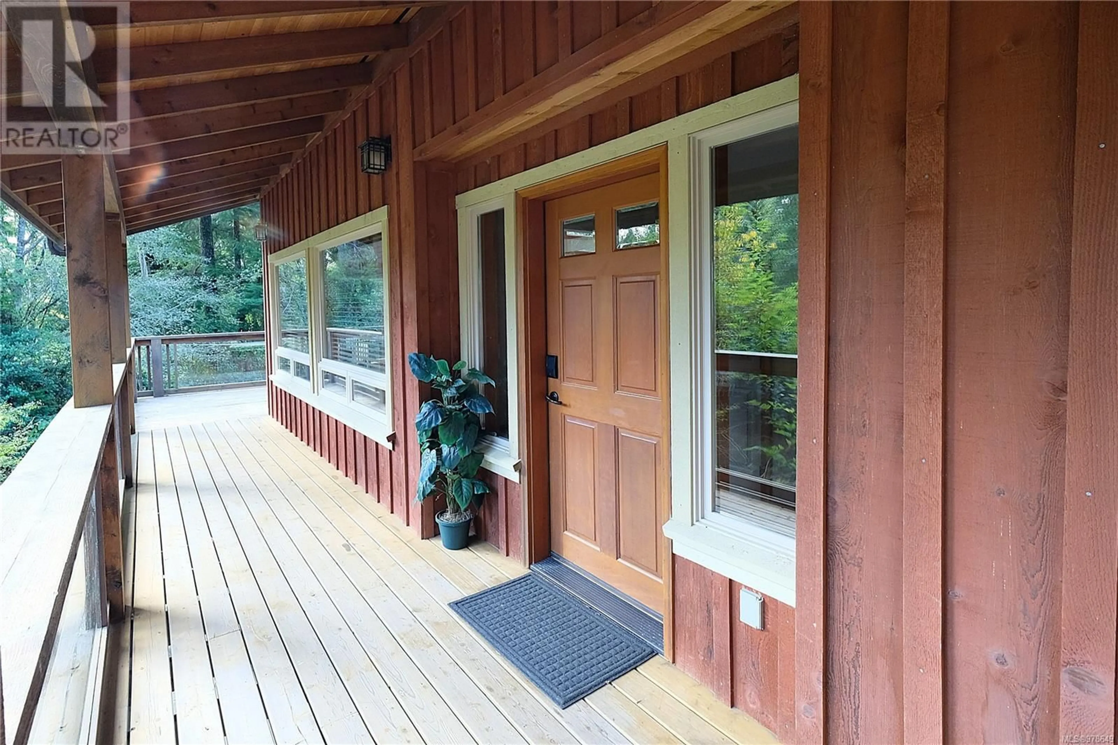 Indoor entryway, wood floors for 1027 Jensens Bay Rd, Tofino British Columbia V0R2Z0