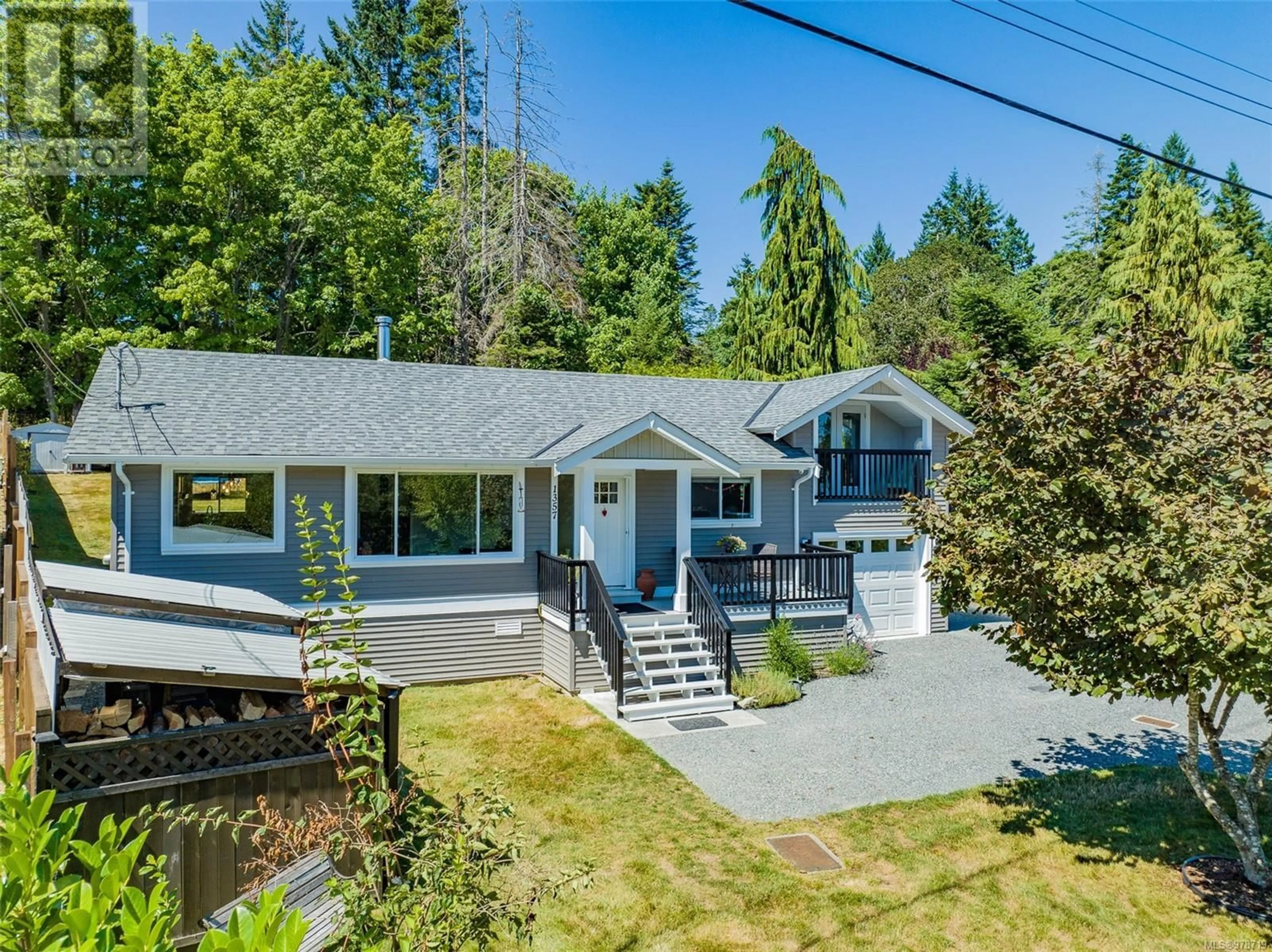 Frontside or backside of a home, cottage for 1357 Fielding Rd, Nanaimo British Columbia V9X1K8