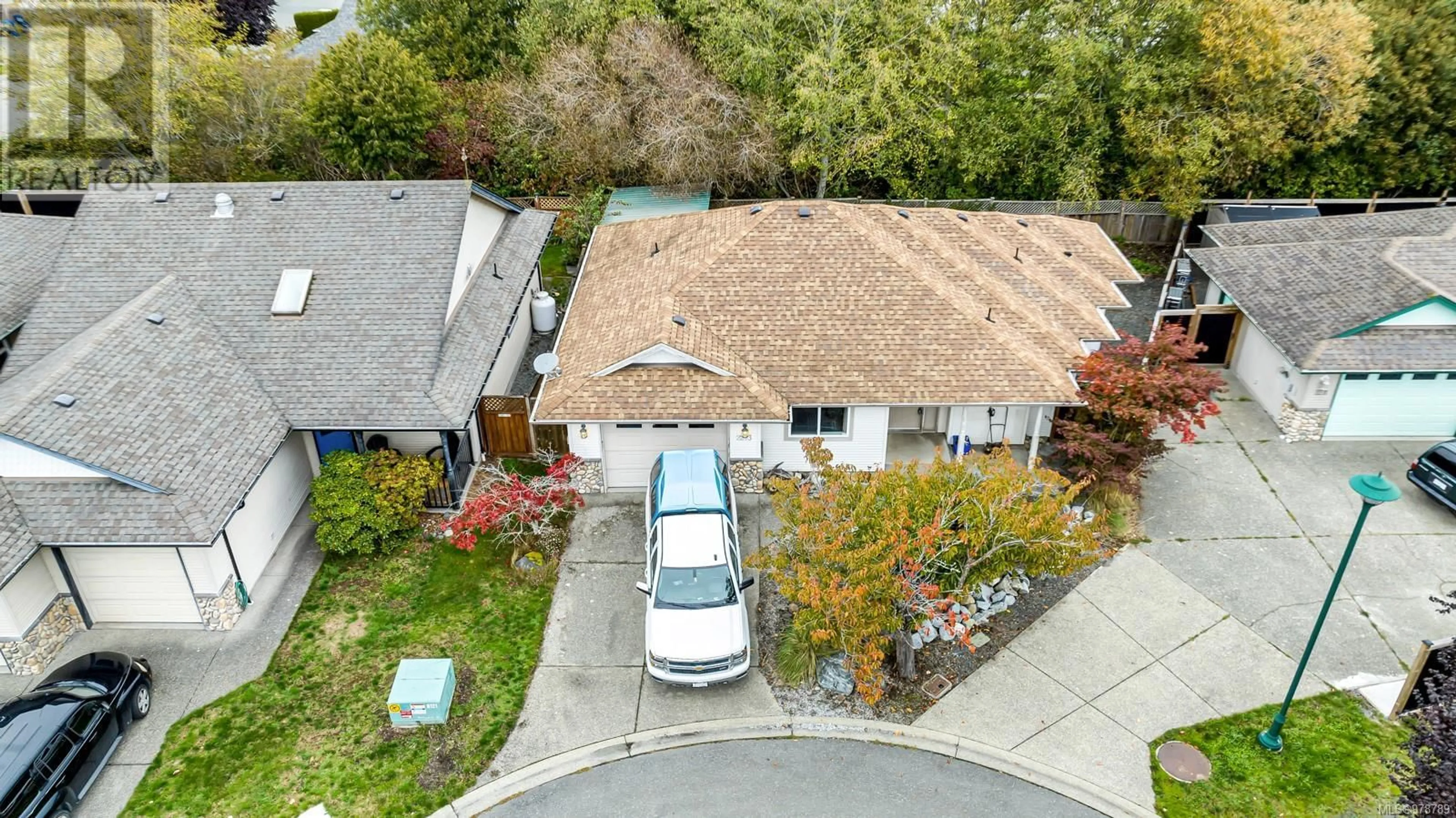 Frontside or backside of a home, the street view for 2273 Pond Pl, Sooke British Columbia V0S1N0