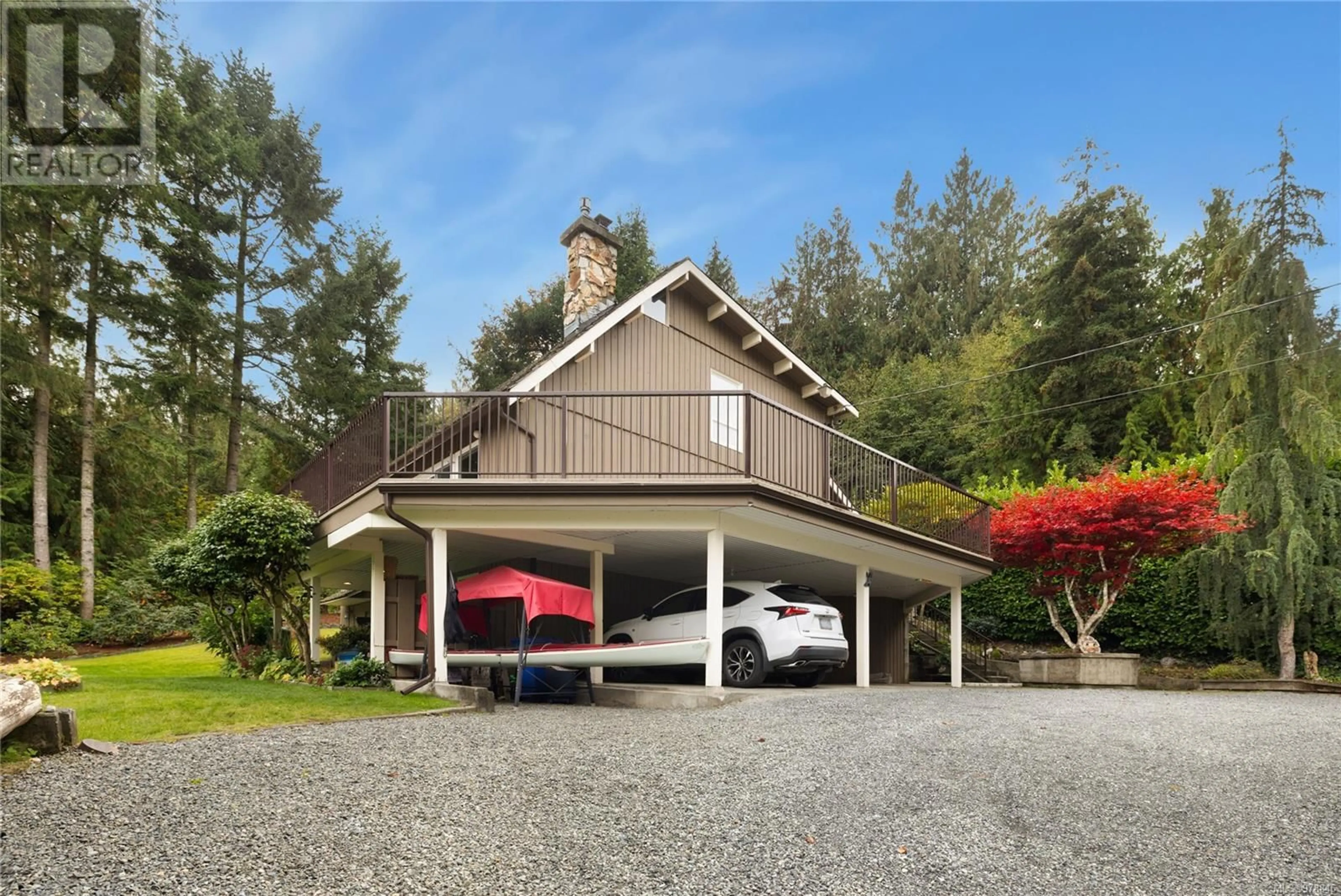 Indoor garage, cement floor for 602 Pemberton Rd, Mill Bay British Columbia V0R2P0