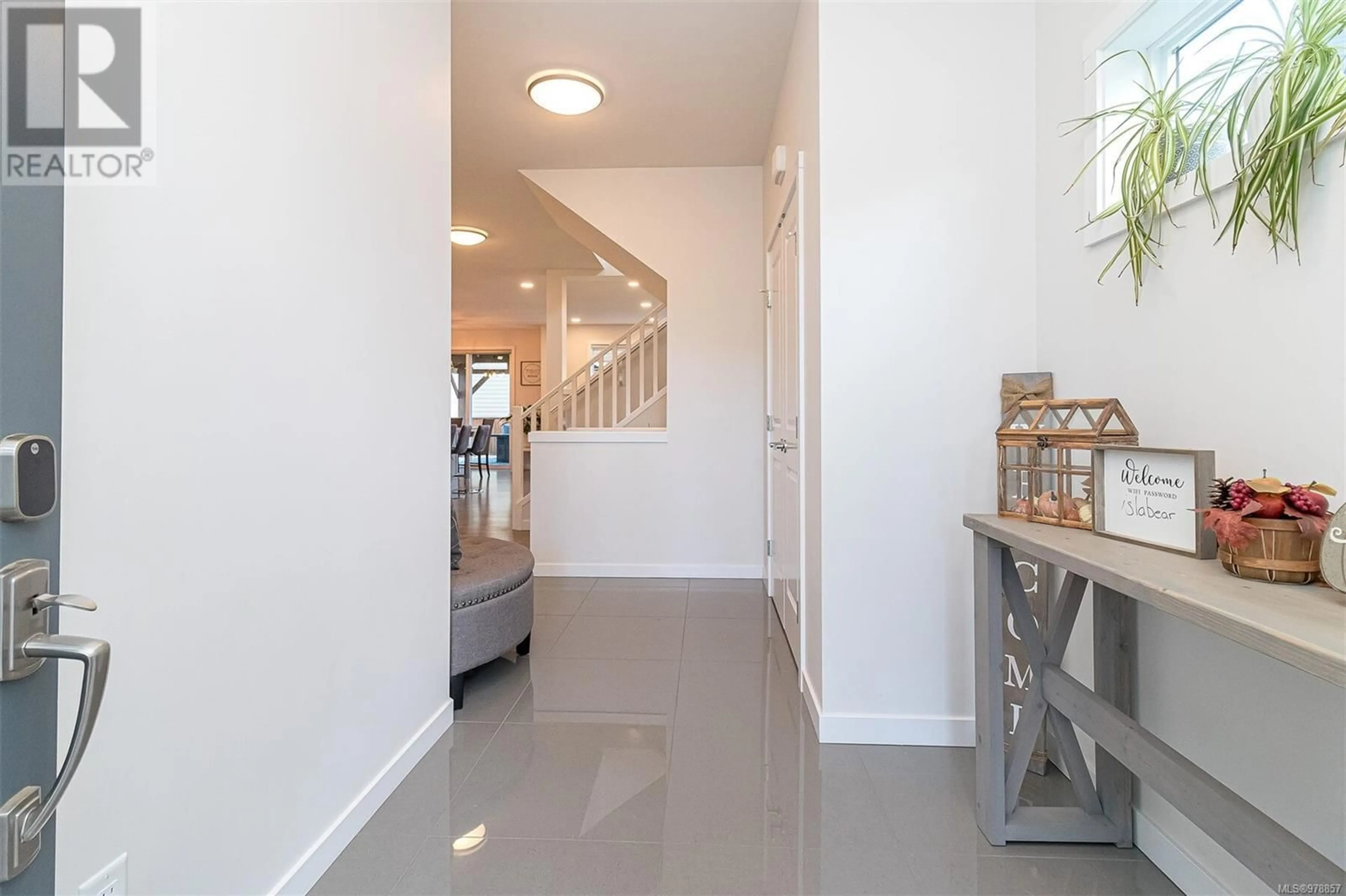 Indoor entryway, cement floor for 306 Whimbrel Pl, Colwood British Columbia V9C2B2