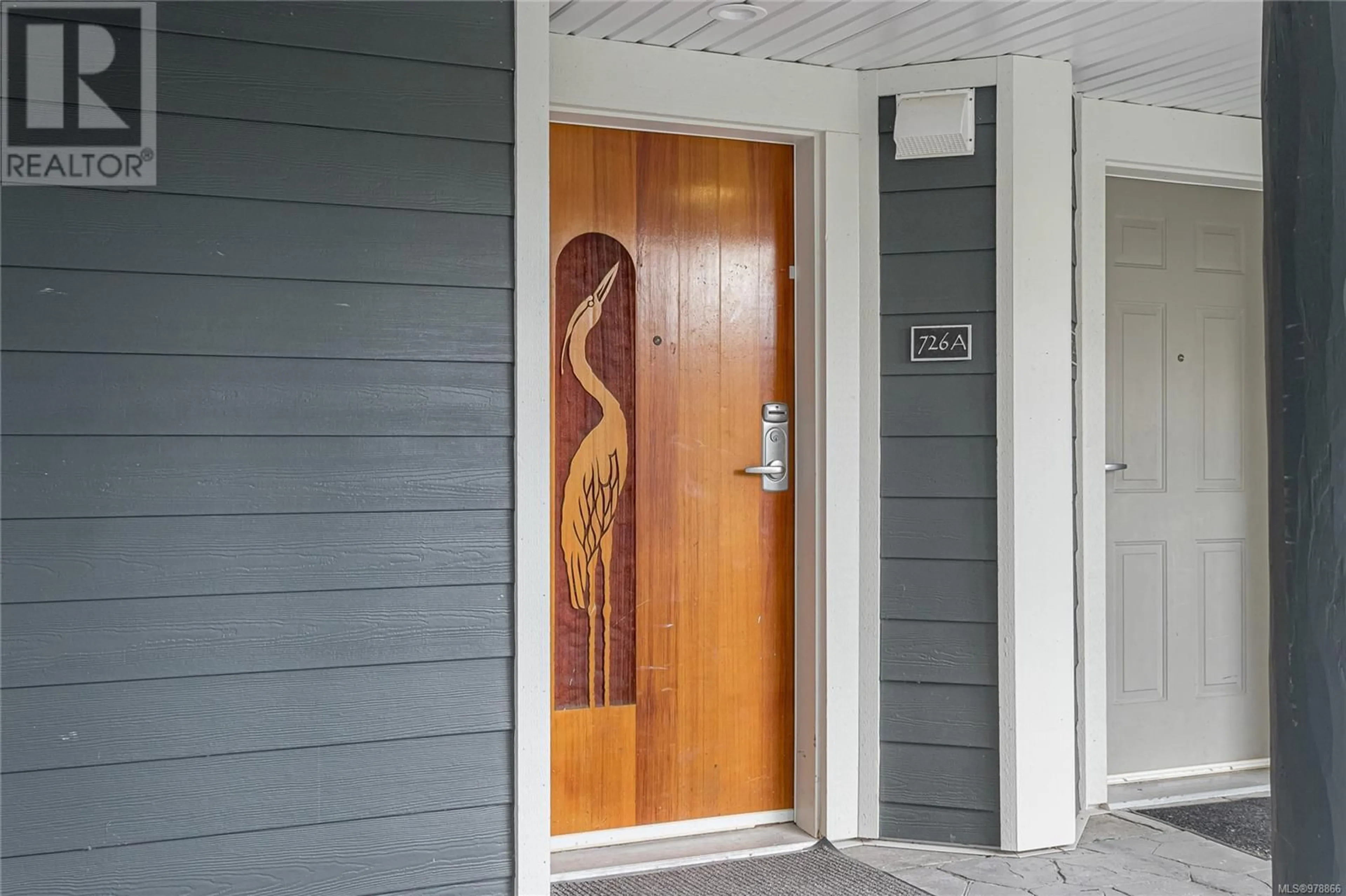 Indoor entryway, wood floors for 726 1600 Stroulger Rd, Nanoose Bay British Columbia V9P9B7