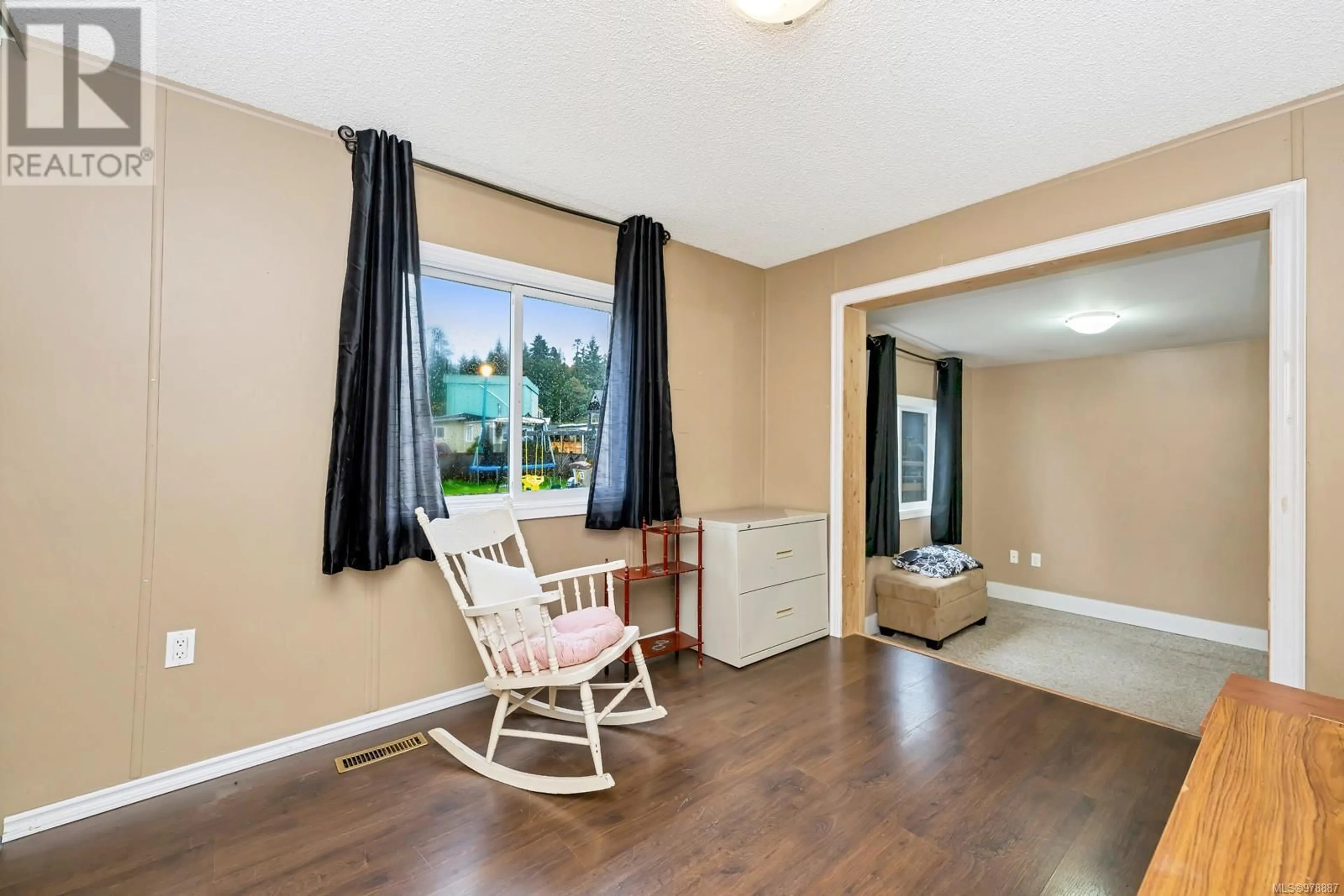 A pic of a room, wood floors for 115 1753 Cecil St, Crofton British Columbia V0R1R0