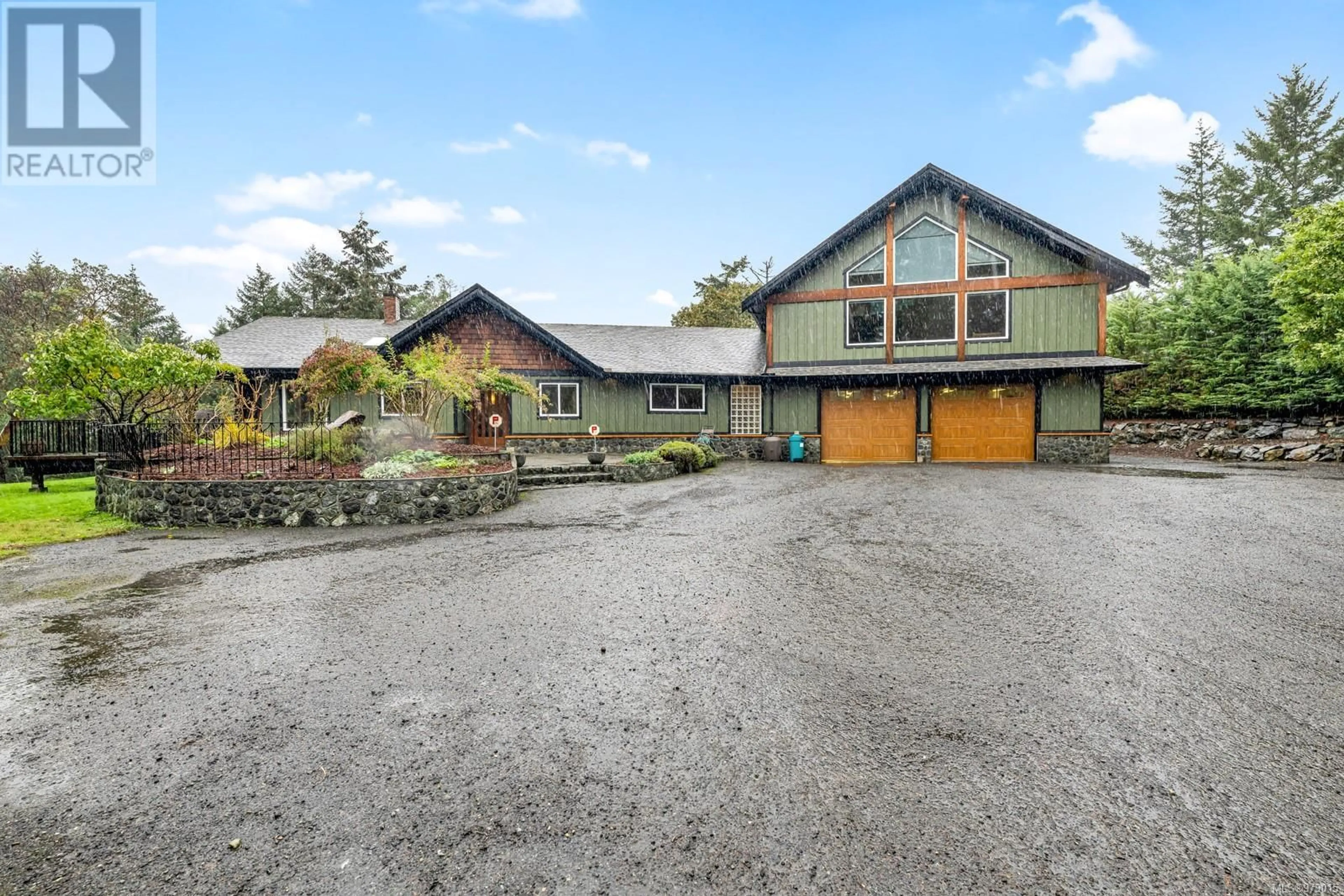 Frontside or backside of a home, cottage for 592 Cheryl Pl, Highlands British Columbia V9B6E8