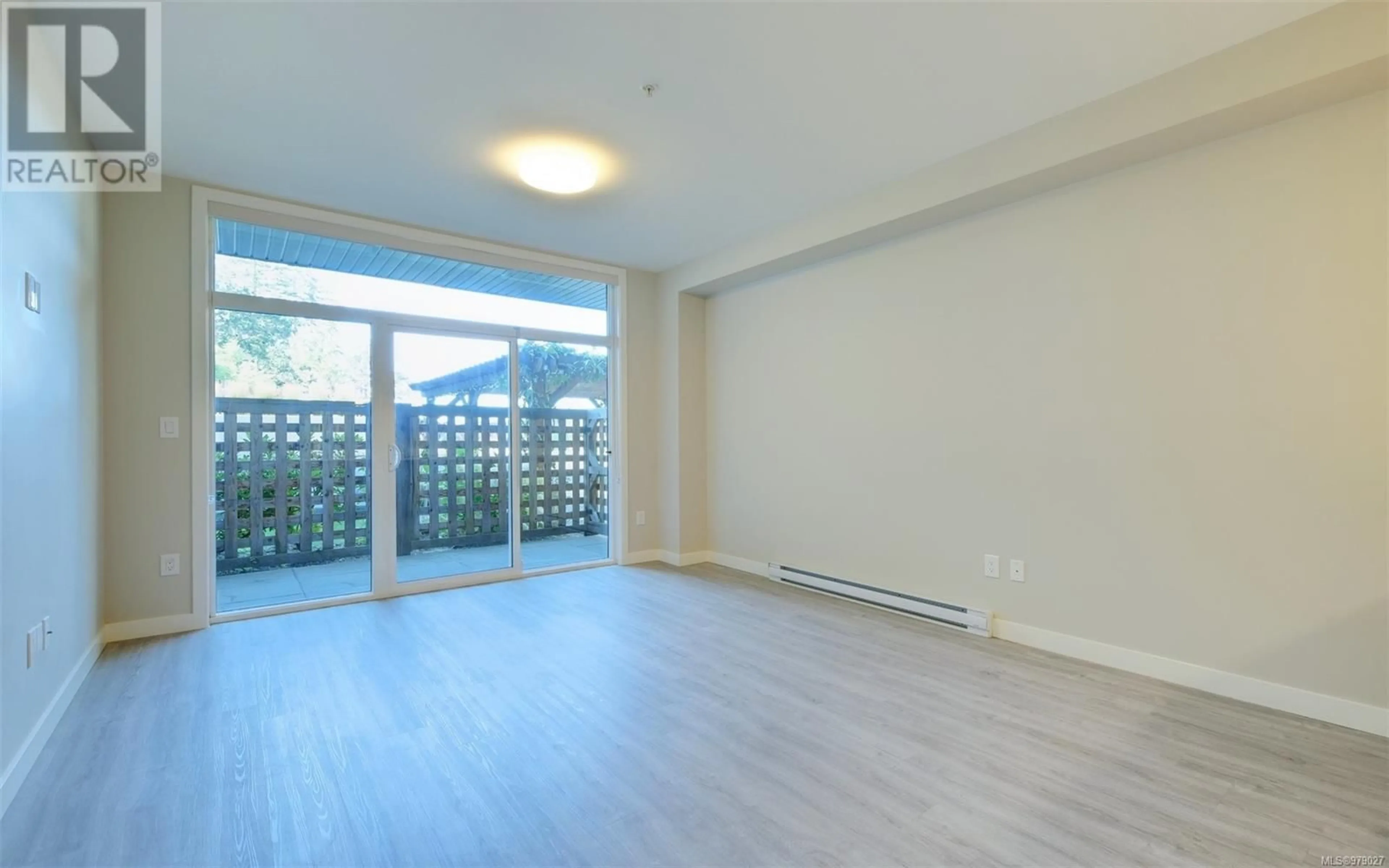 Other indoor space, wood floors for 101 110 Presley Pl, View Royal British Columbia V9B0Z1