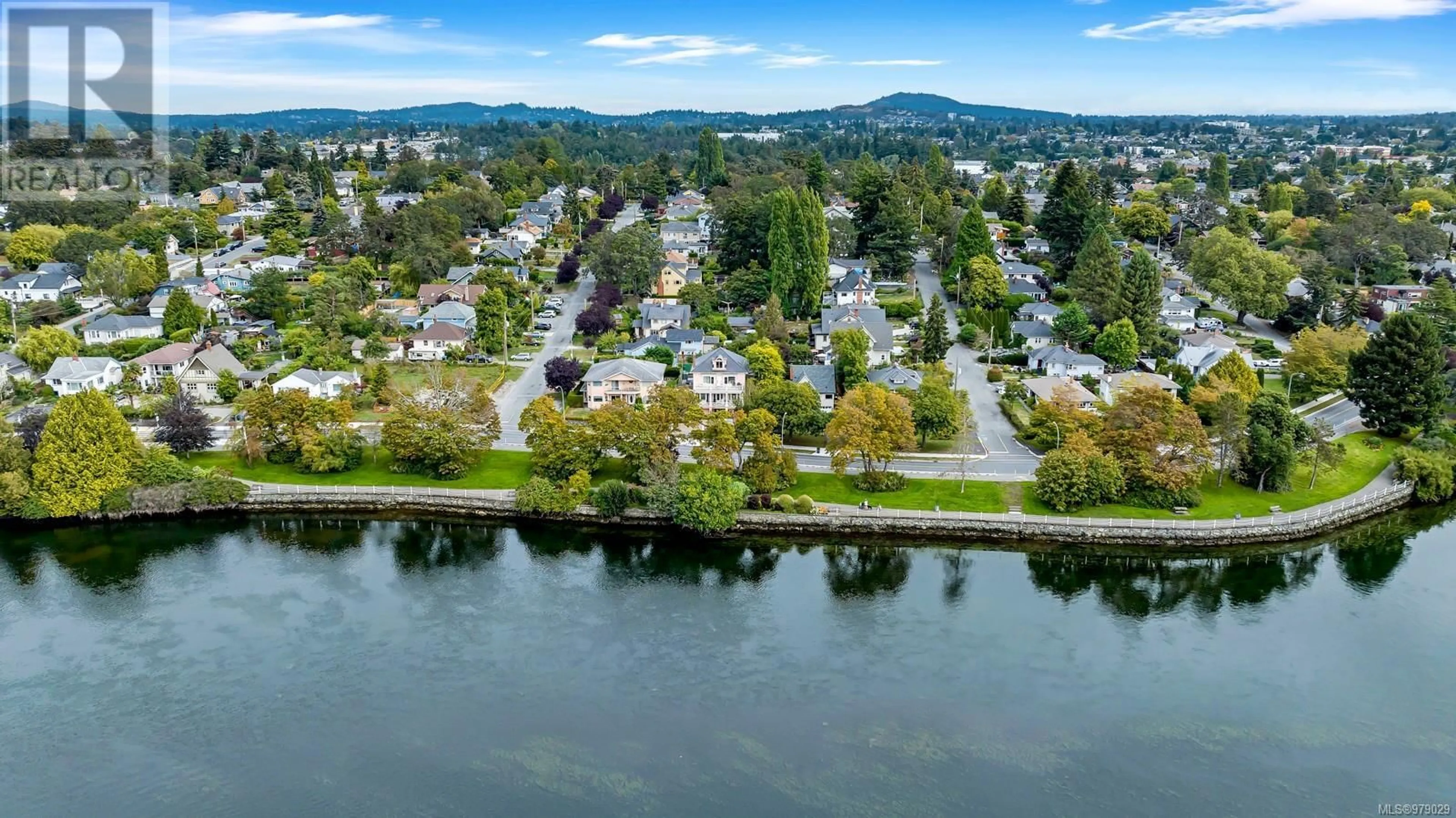 A pic from exterior of the house or condo, the view of lake or river for 516 Gorge Rd W, Saanich British Columbia V9A1N3