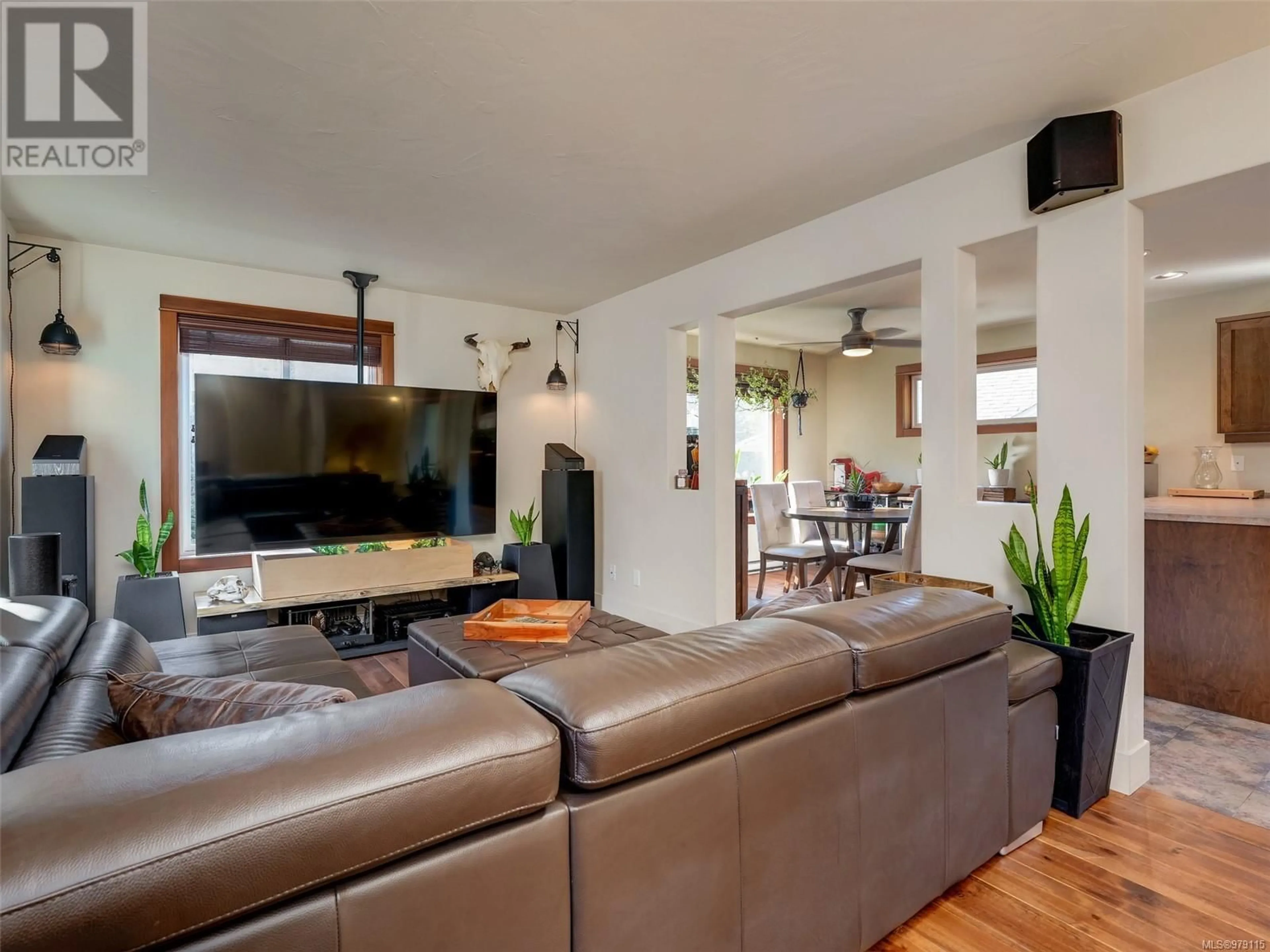 Living room, wood floors for 3369 Sewell Lane, Colwood British Columbia V9C0C1