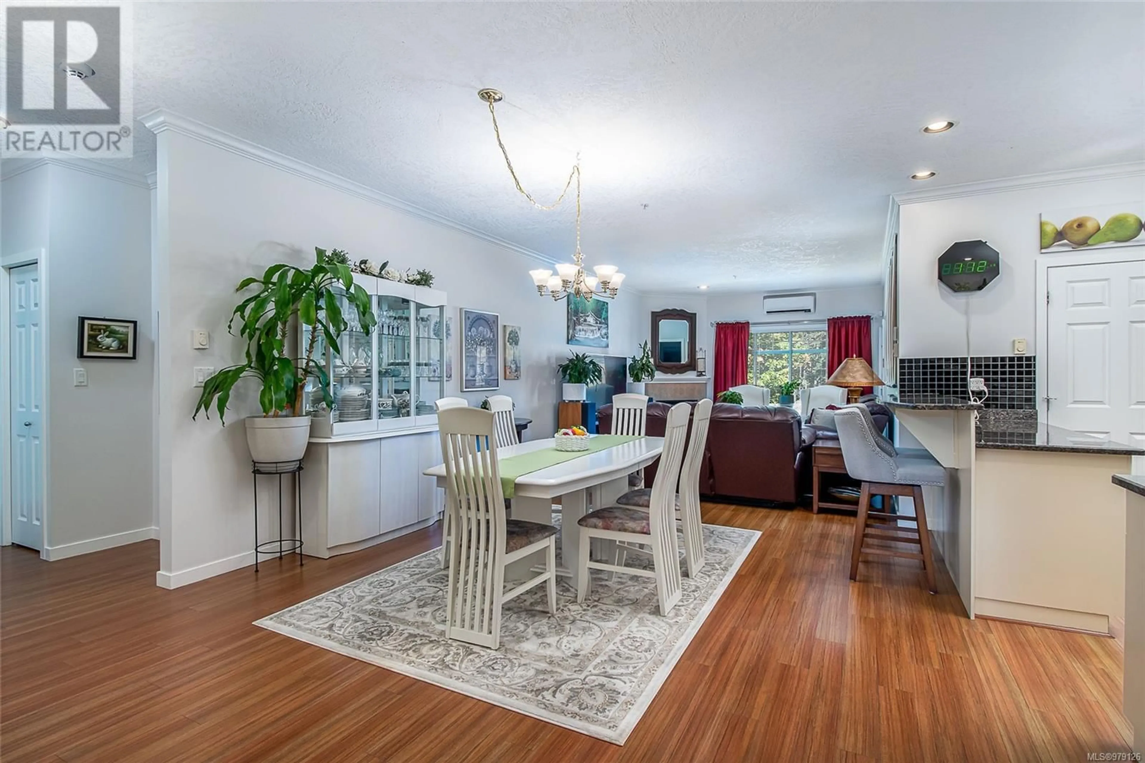 Dining room, wood floors, cottage for 110 2120 Harrow Gate, Langford British Columbia V9B6R4