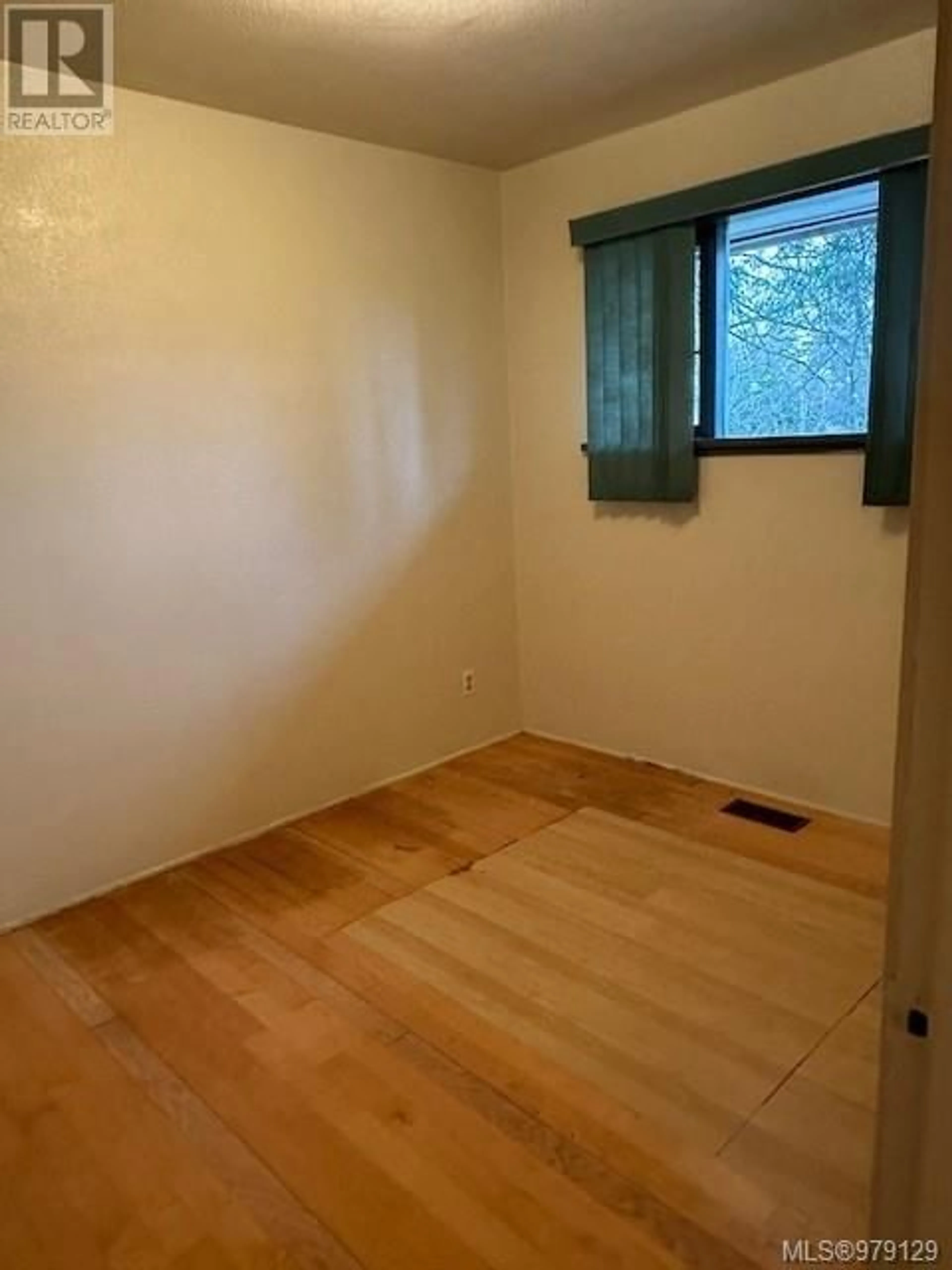 A pic of a room, not visible floor for 990 Terminal Ave N, Nanaimo British Columbia V9S4K4