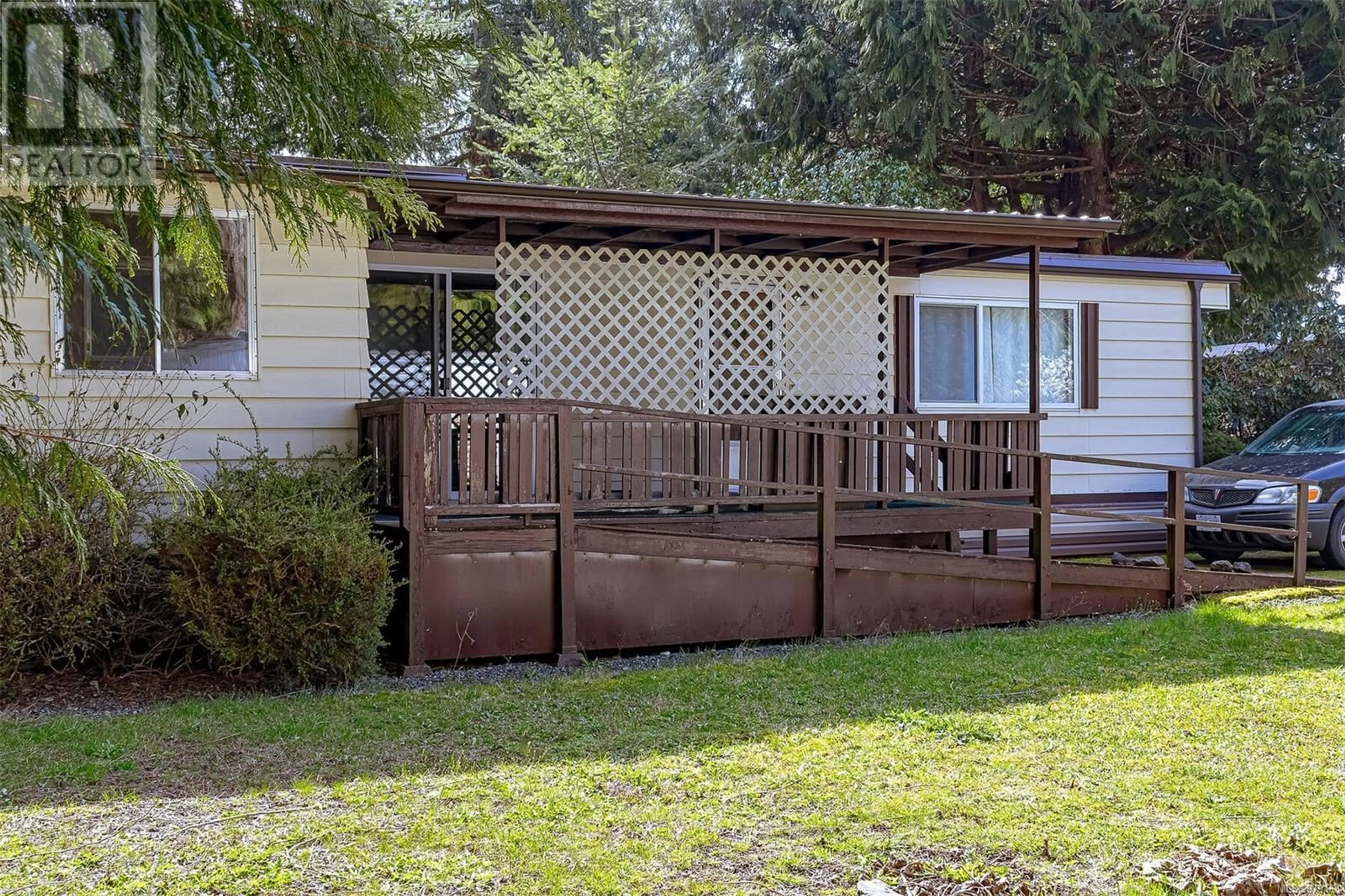 Patio, cottage for 2 6171 Kirby Rd, Sooke British Columbia V9Z0X6