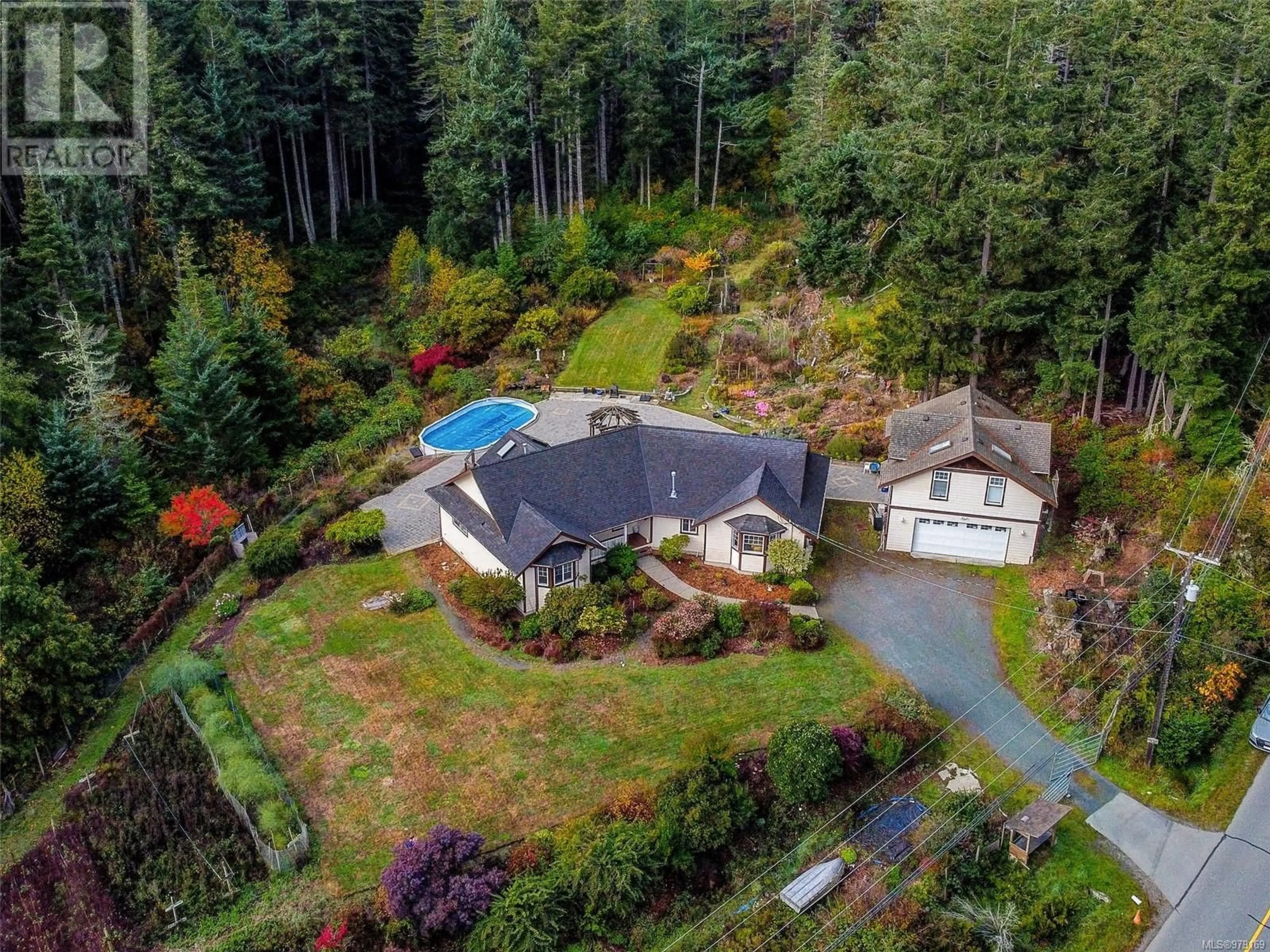 Frontside or backside of a home, cottage for 240 Pearson College Dr, Metchosin British Columbia V9C3Z2