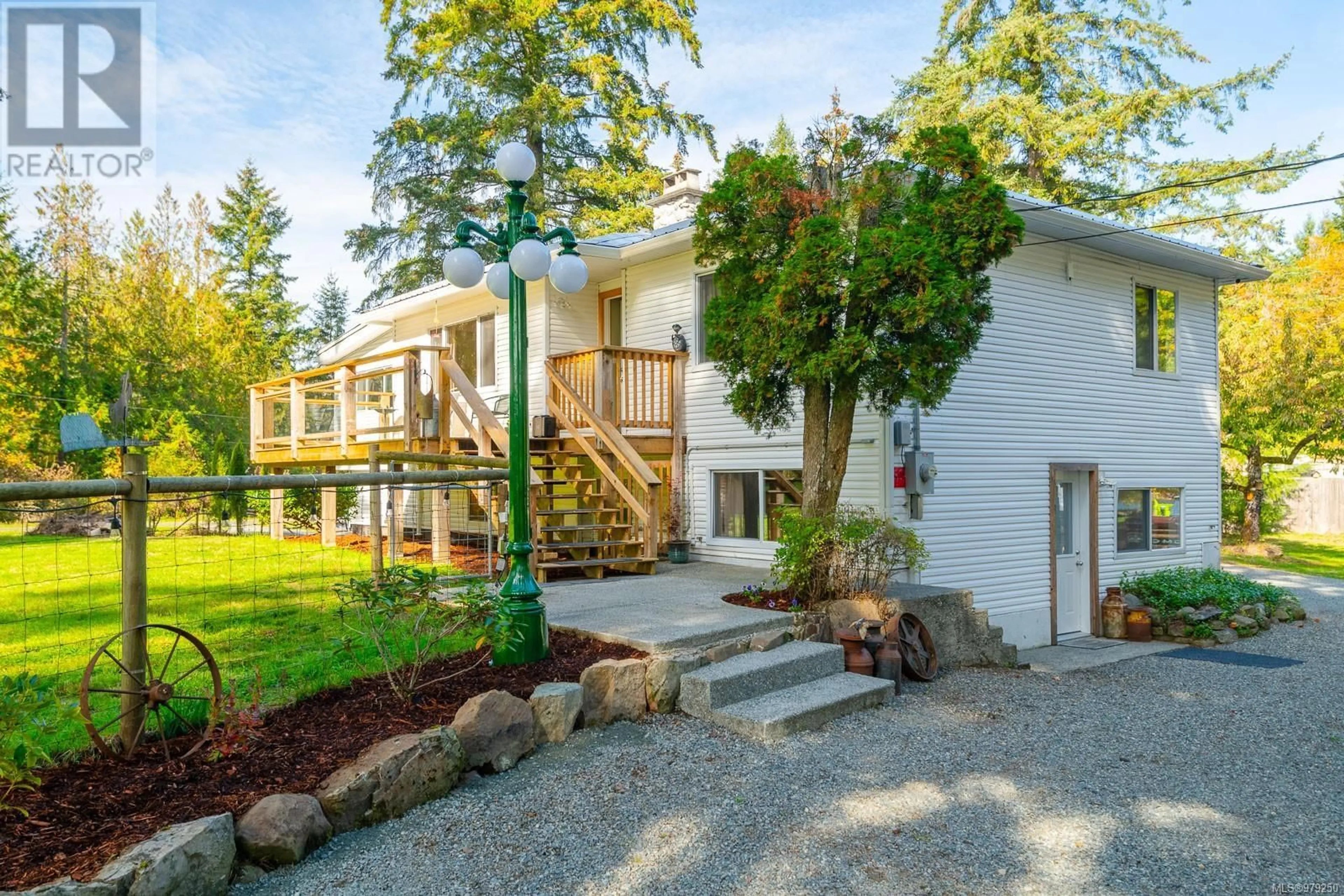 Frontside or backside of a home, cottage for 4765 Yellow Point Rd, Nanaimo British Columbia V9G1H2