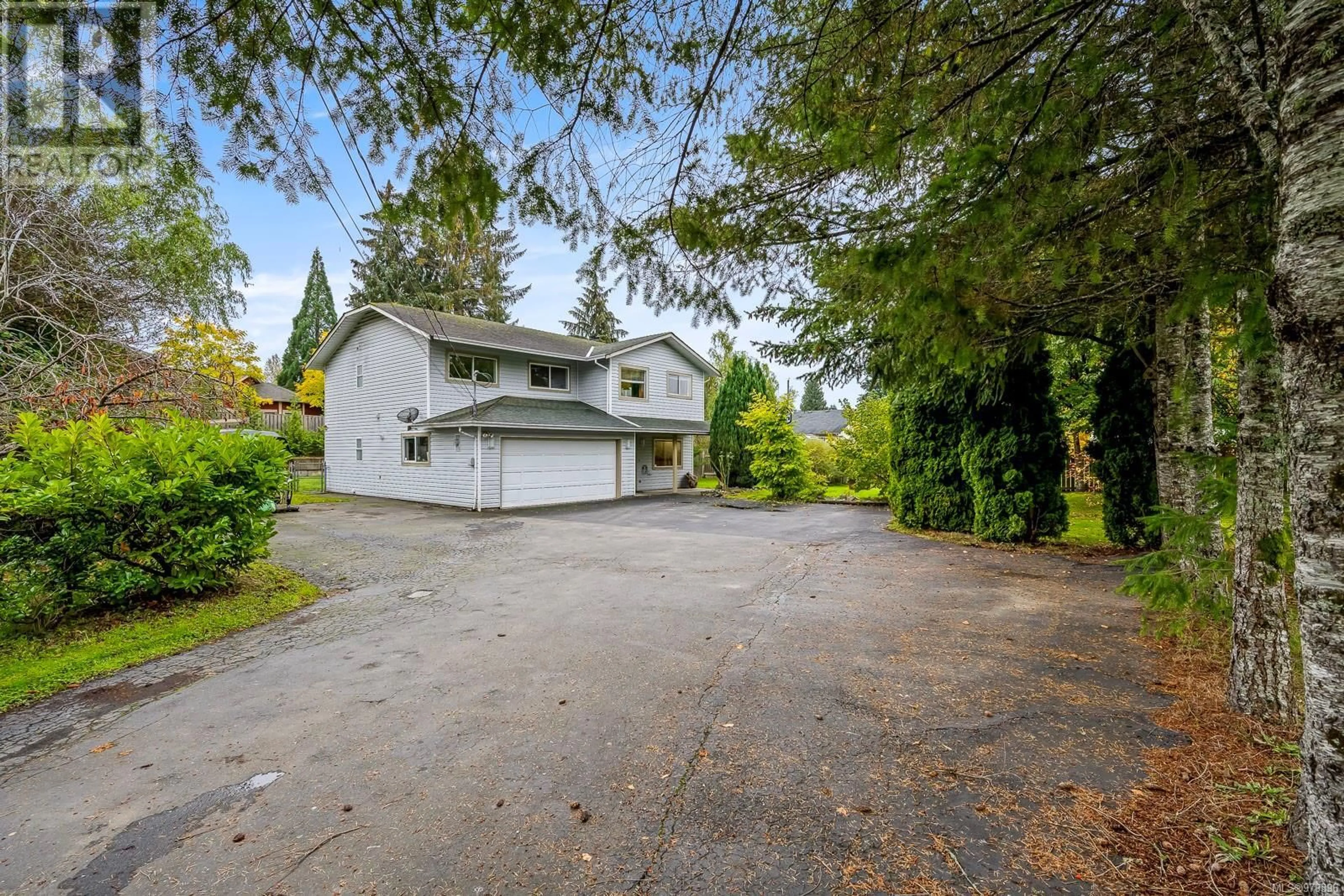 Frontside or backside of a home, the street view for 427 Harrogate Rd, Campbell River British Columbia V9W1W1