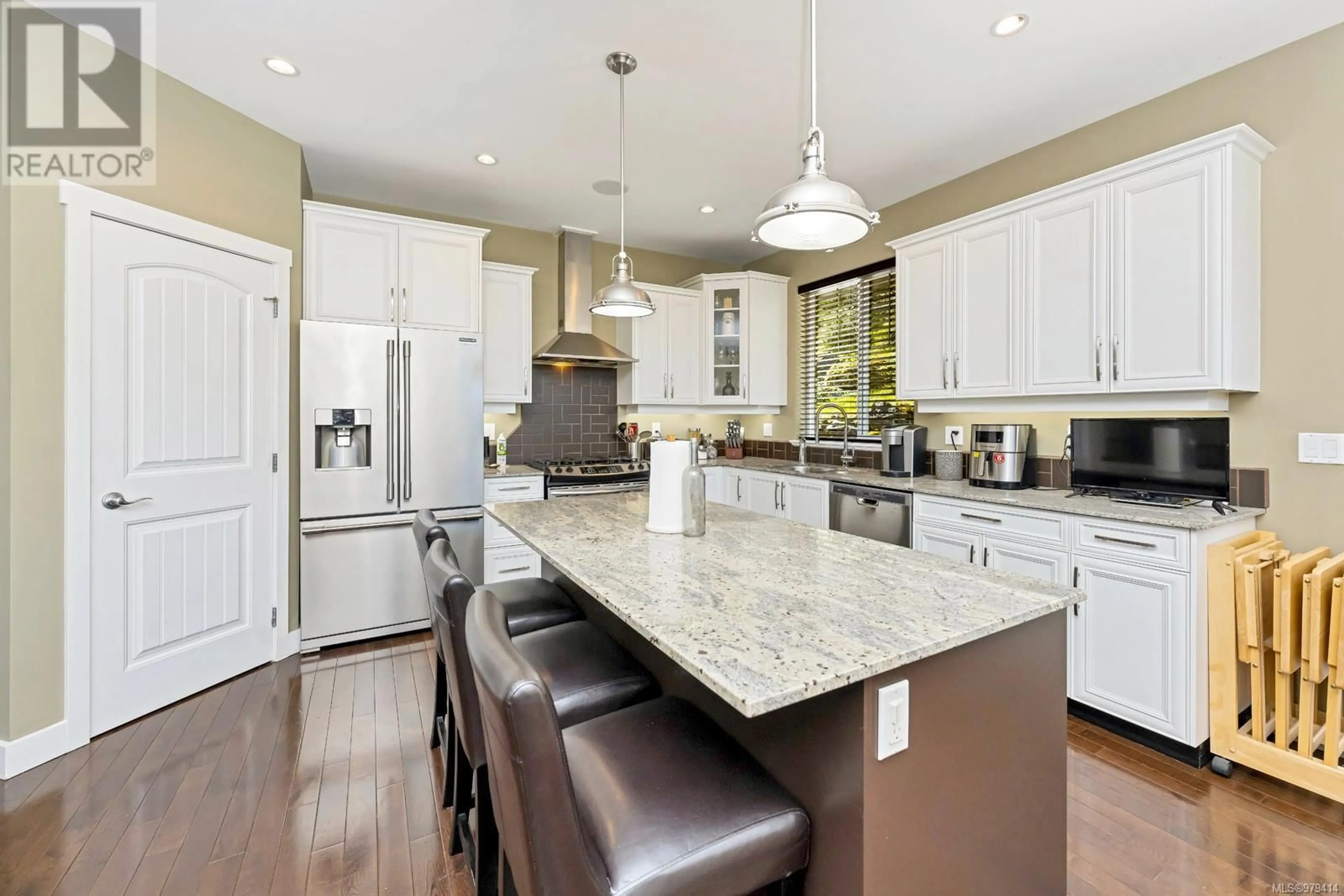 Open concept kitchen for 1153 Deerview Pl, Langford British Columbia V9B0B3