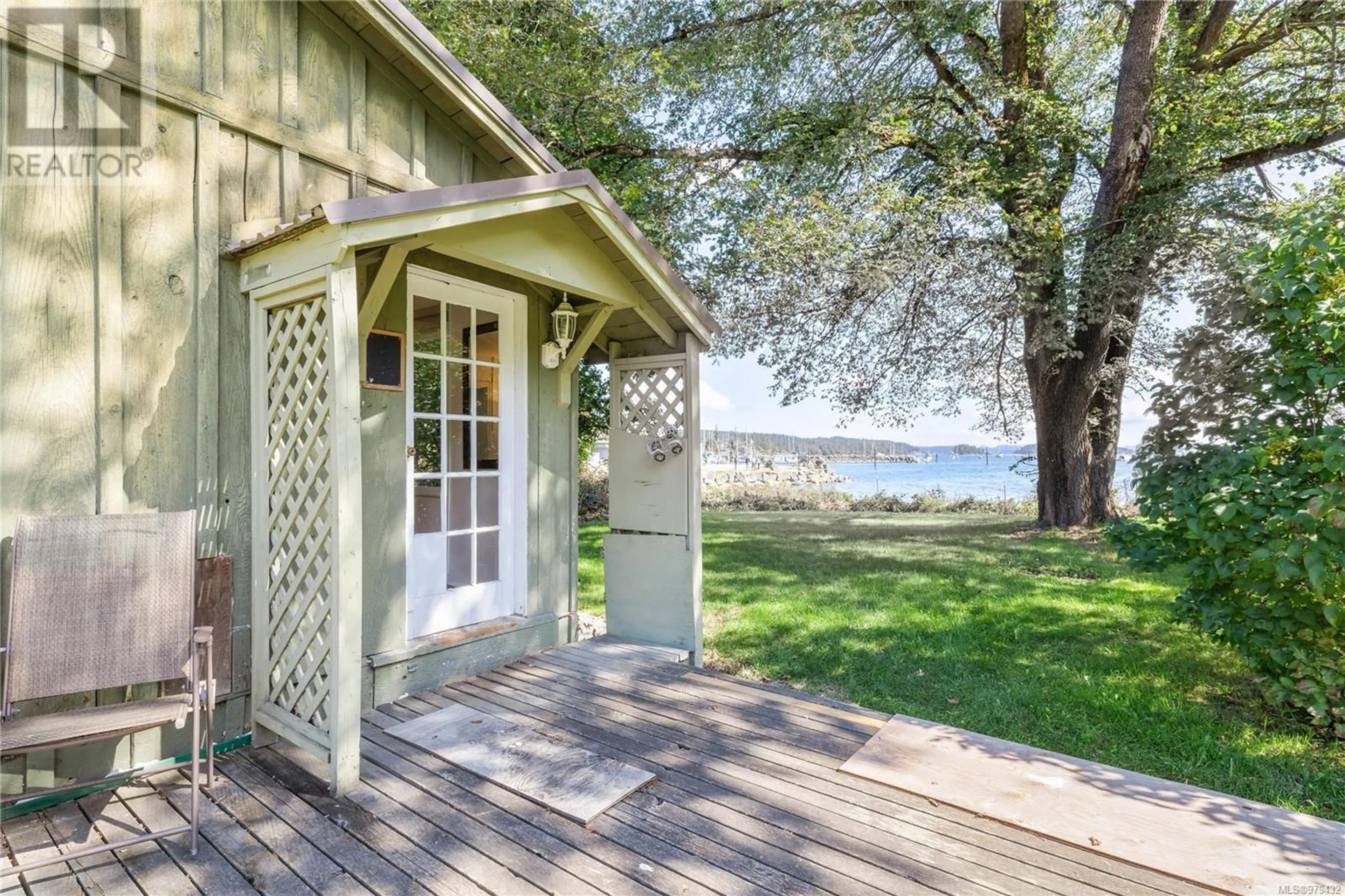 Patio, water/lake/river/ocean view for 167 FULFORD-GANGES ROAD, Salt Spring British Columbia V8K2V6