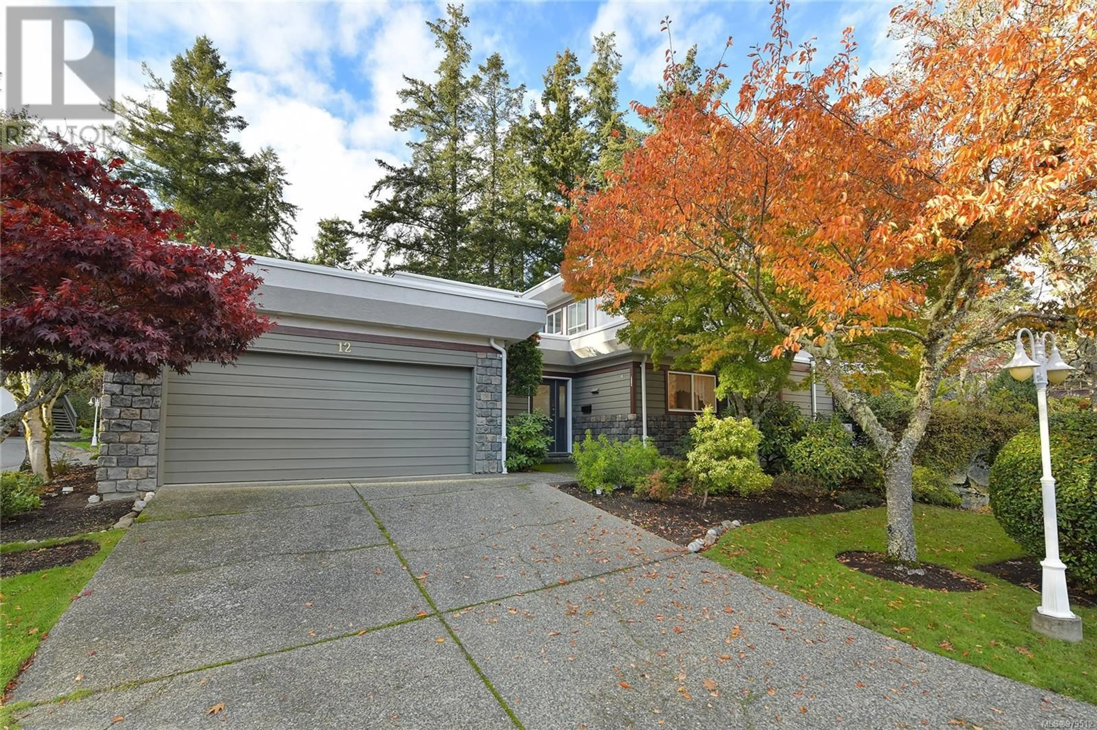 A pic from exterior of the house or condo, the street view for 12 1063 Valewood Trail, Saanich British Columbia V8X5G5