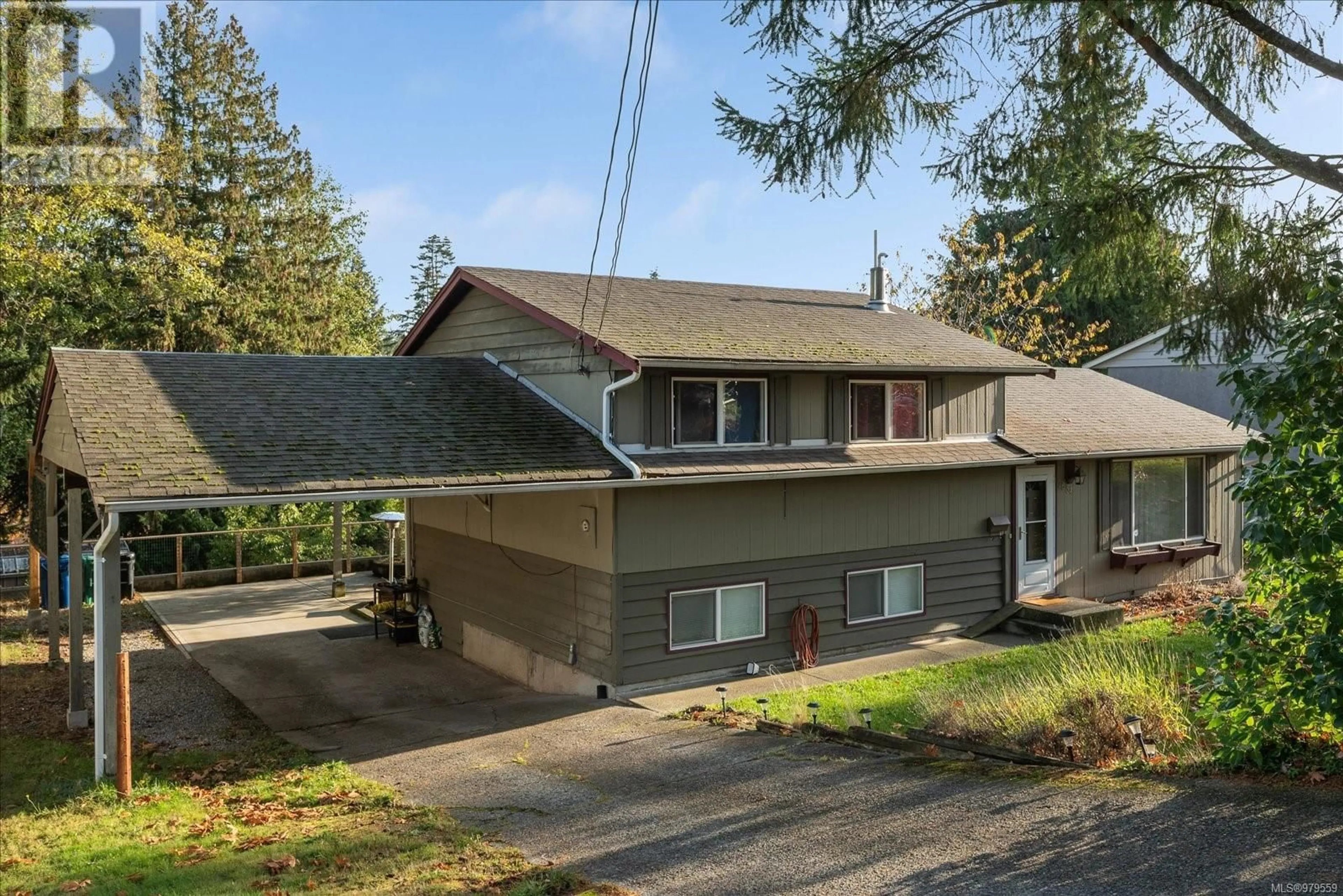 Frontside or backside of a home, cottage for 2654 Beaver Creek Cres, Nanaimo British Columbia V9T3K2