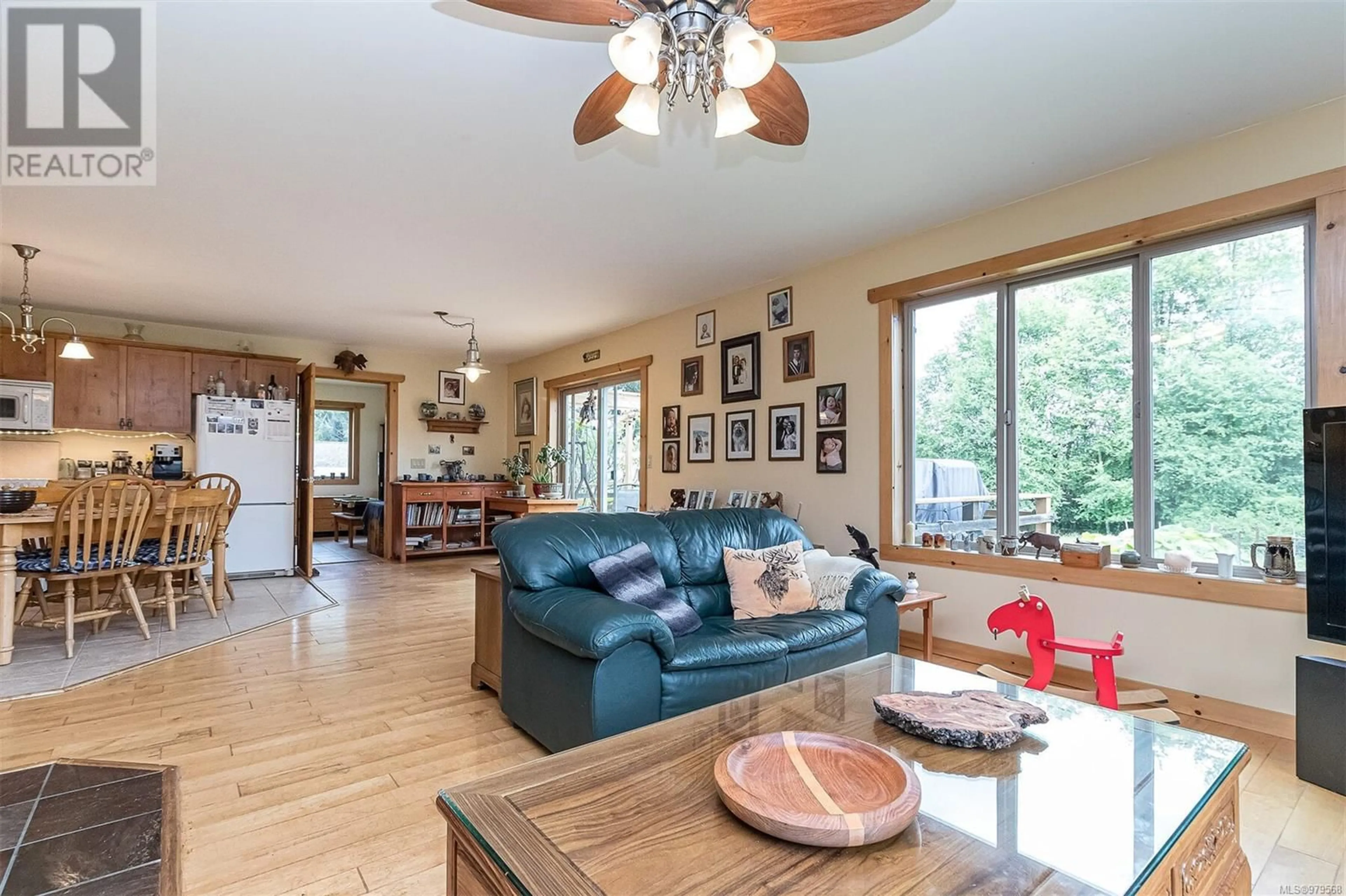 Living room, wood floors for 155 Kenmuir Rd, Qualicum Beach British Columbia V9K2E7