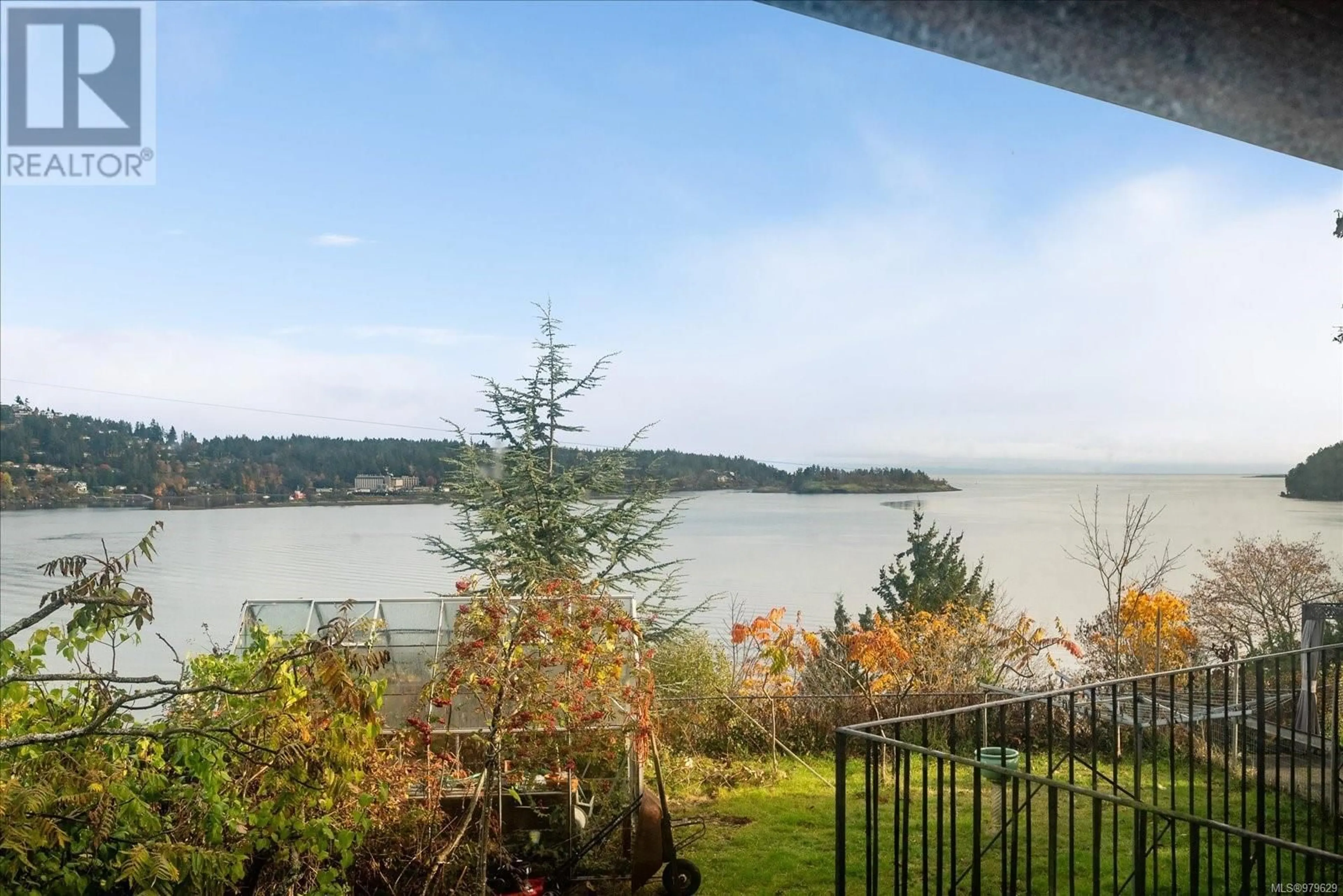 Patio, the view of lake or river for 165 Cilaire Dr, Nanaimo British Columbia V9S3E2