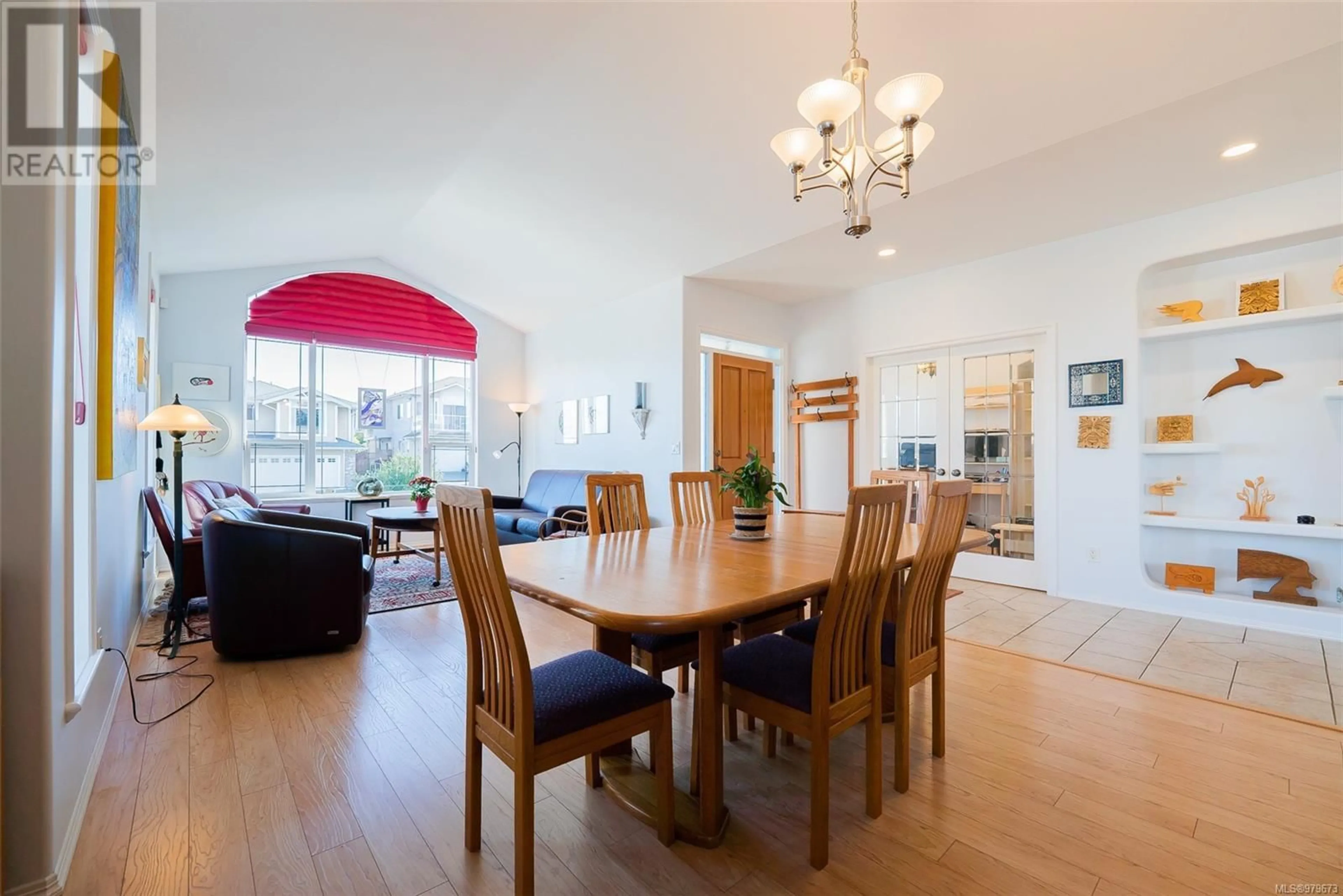 Dining room, wood floors for 6554 Kestrel Cres, Nanaimo British Columbia V9V1V6