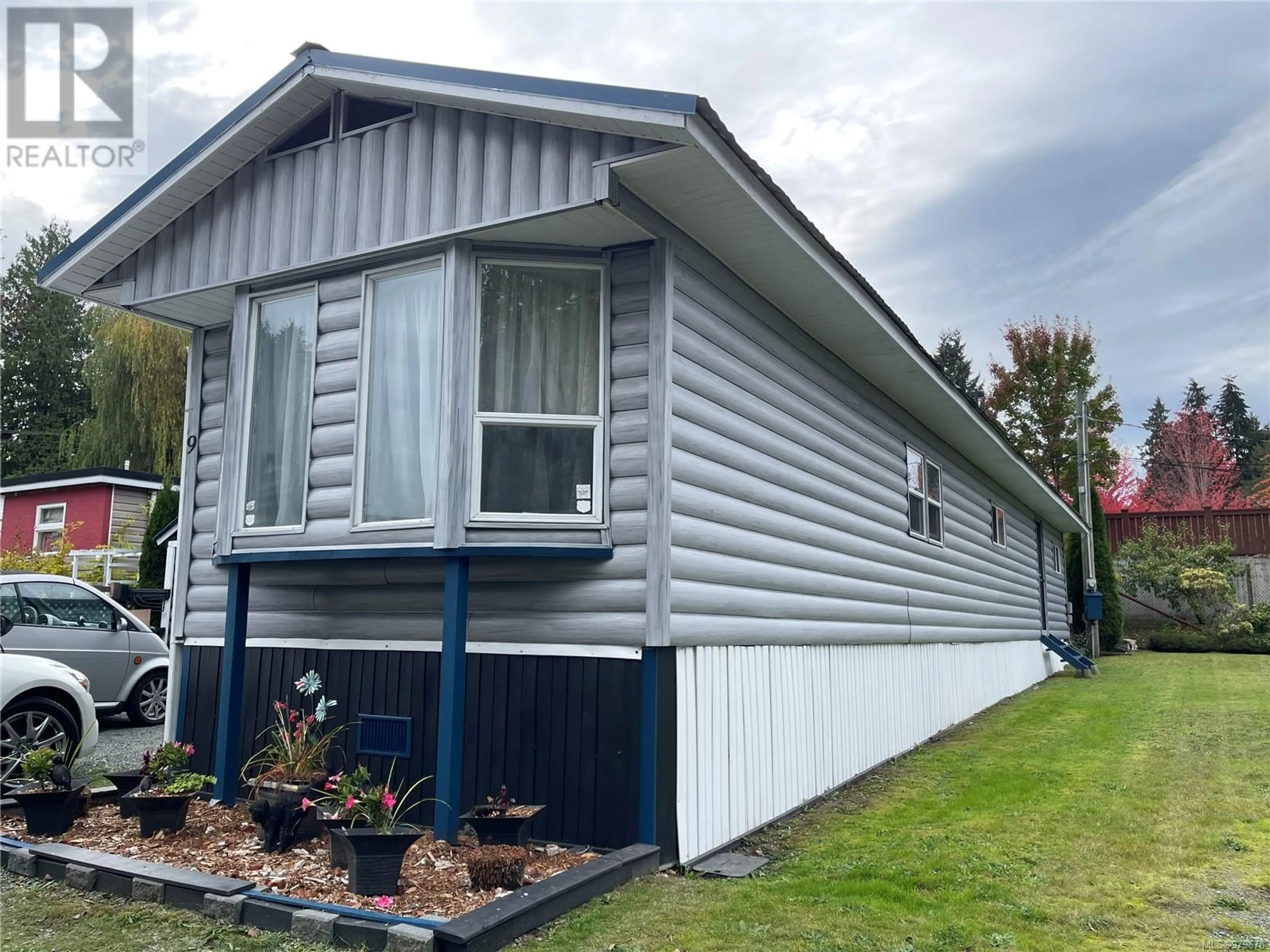 Home with vinyl exterior material, building for 9 - 1074 OLD VICTORIA ROAD, Nanaimo British Columbia V9R6L7