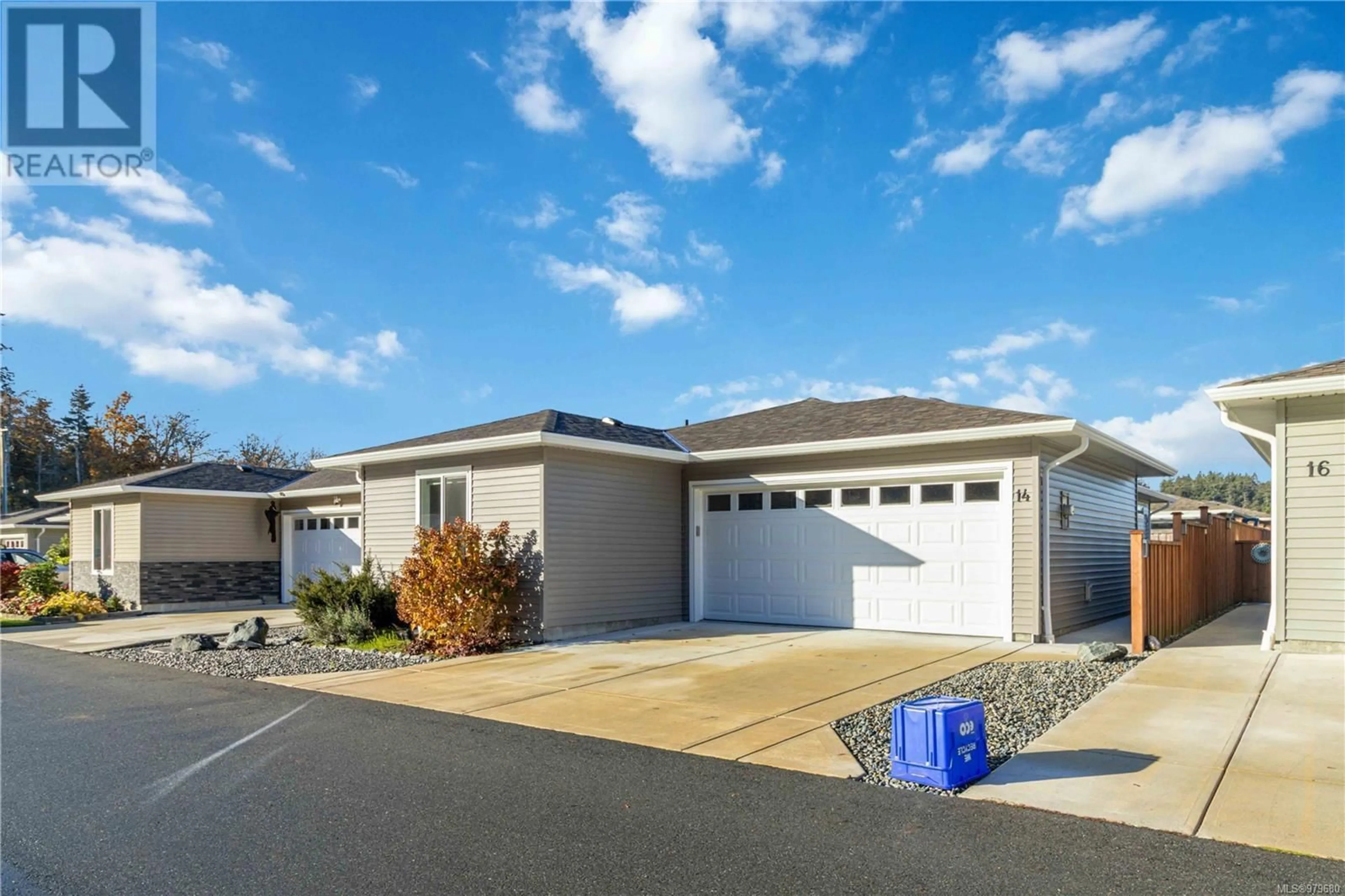 Frontside or backside of a home, the street view for 14 7586 Tetayut Rd, Central Saanich British Columbia V8M0B4