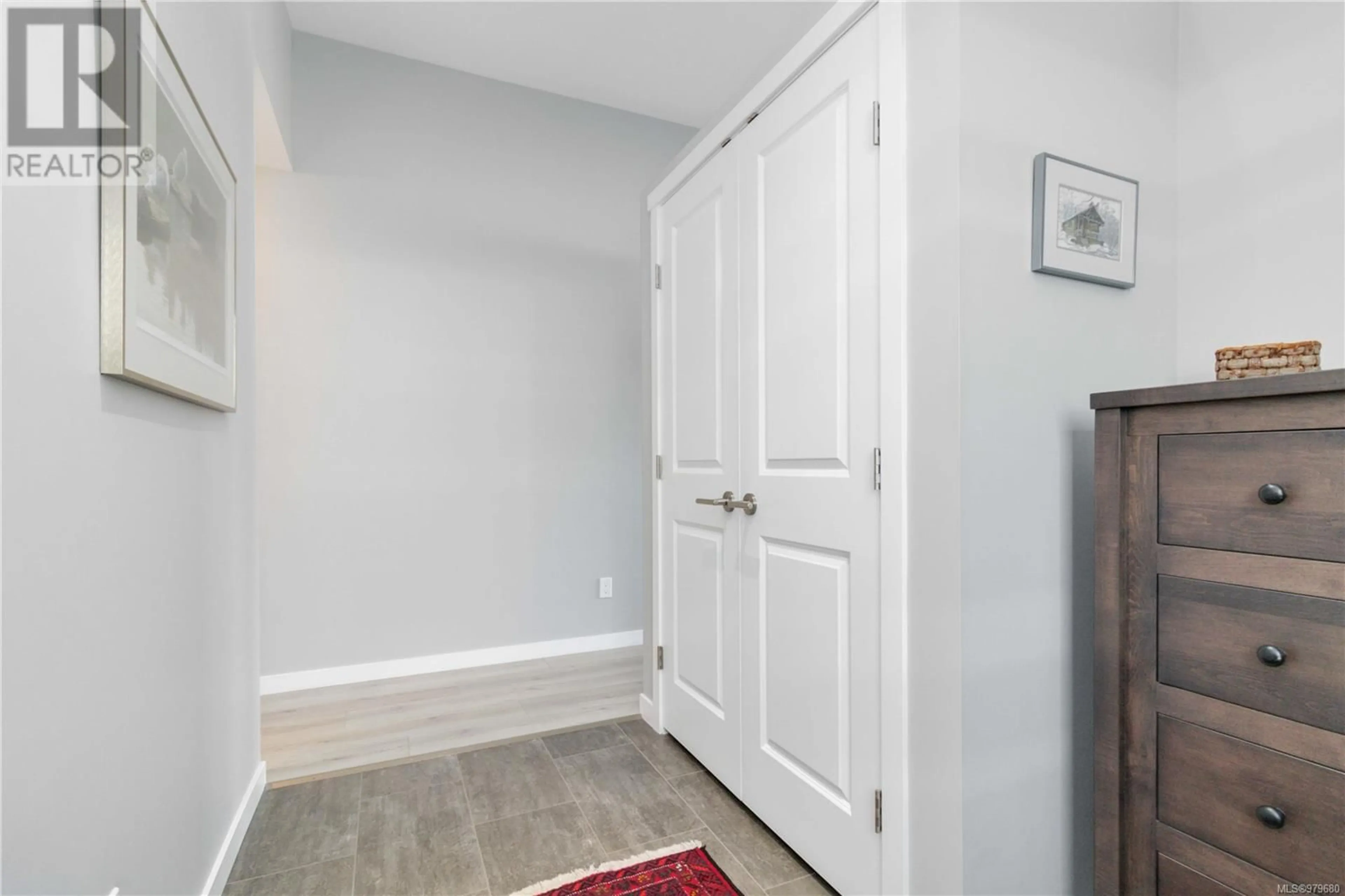 Indoor entryway, not visible floor for 14 7586 Tetayut Rd, Central Saanich British Columbia V8M0B4