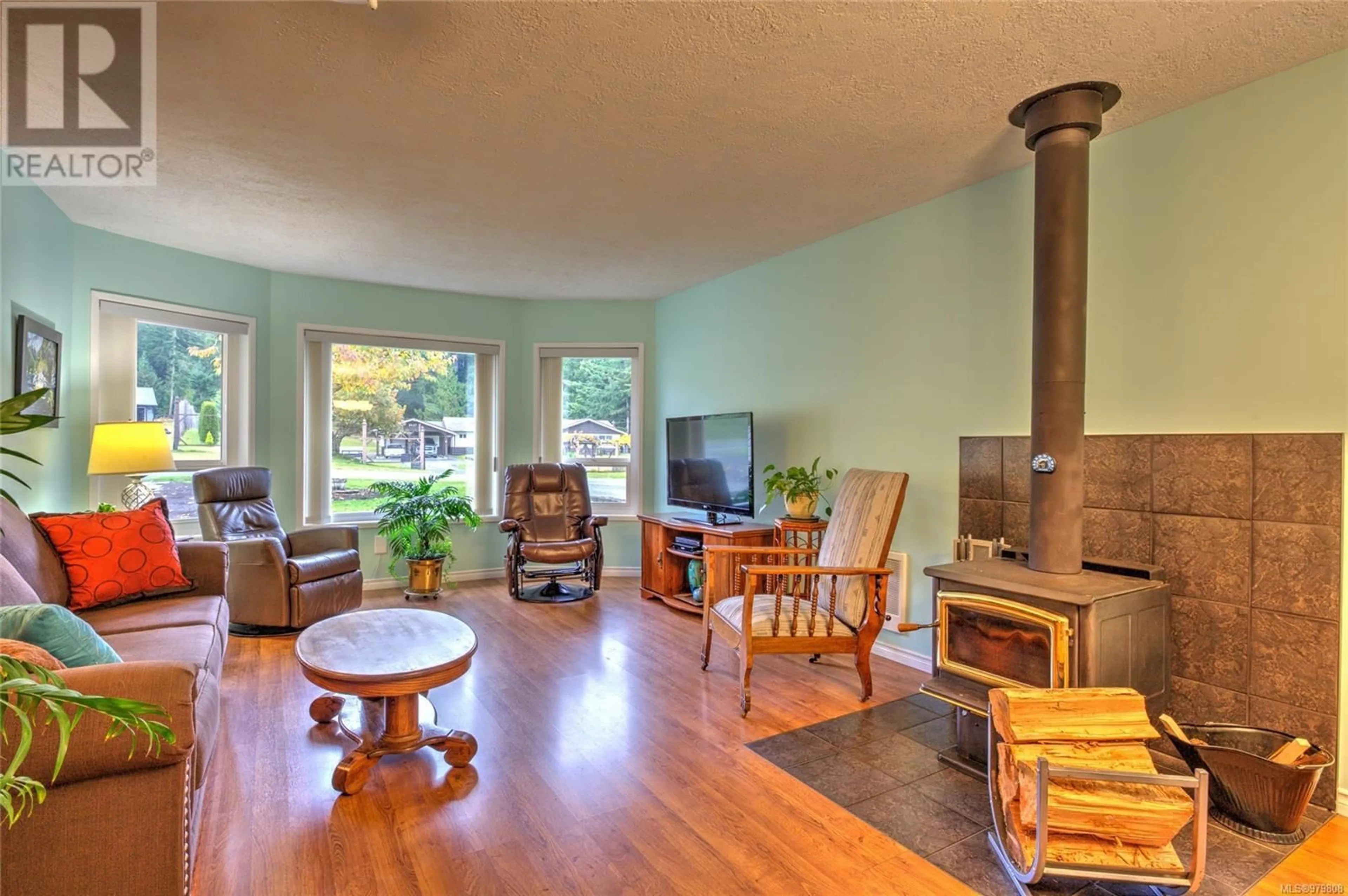 Living room, wood floors for 262 River Rd, Lake Cowichan British Columbia V0R2G0