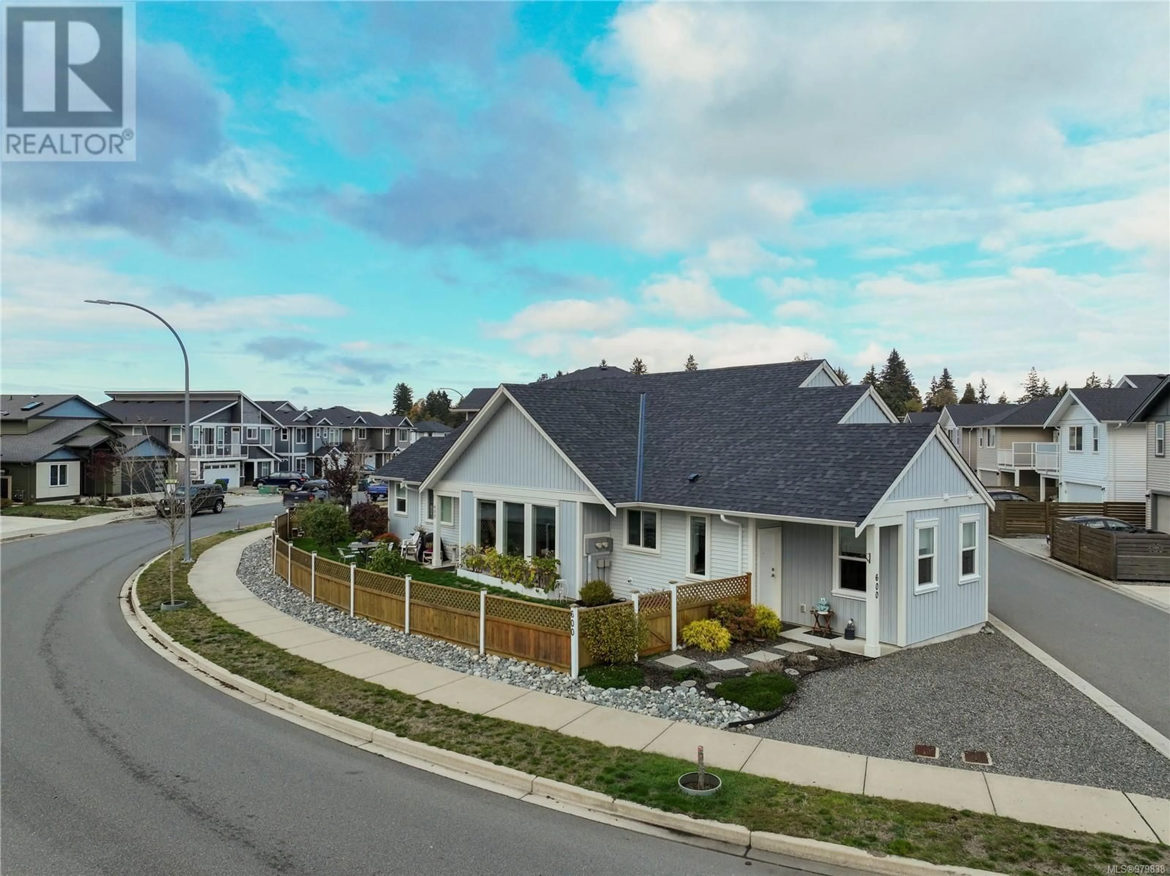 Frontside or backside of a home, the street view for 600 Ravenswood Dr, Nanaimo British Columbia V9R0J6