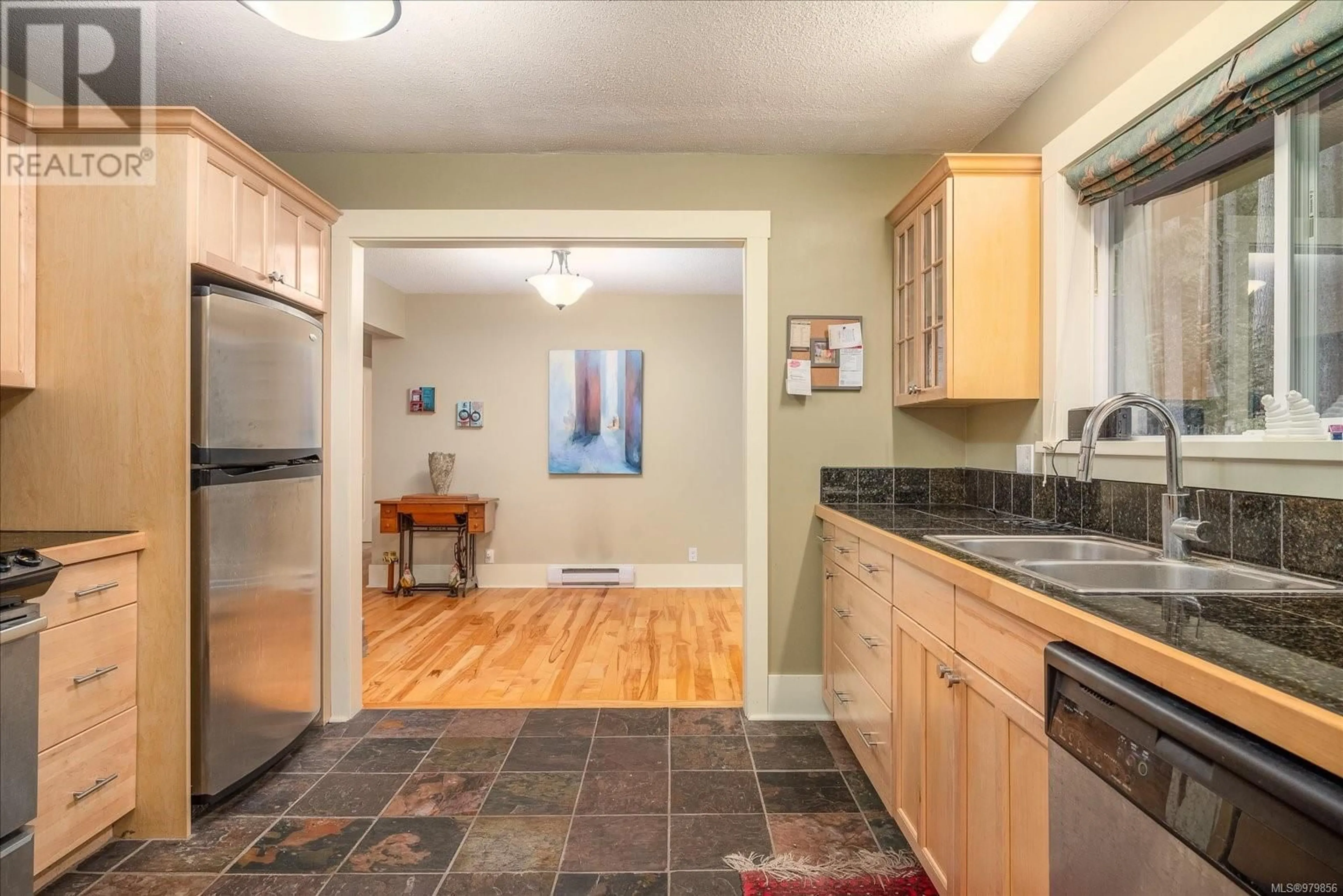 Standard kitchen, wood floors, cottage for 312 Spruce Ave, Gabriola Island British Columbia V0R1X1