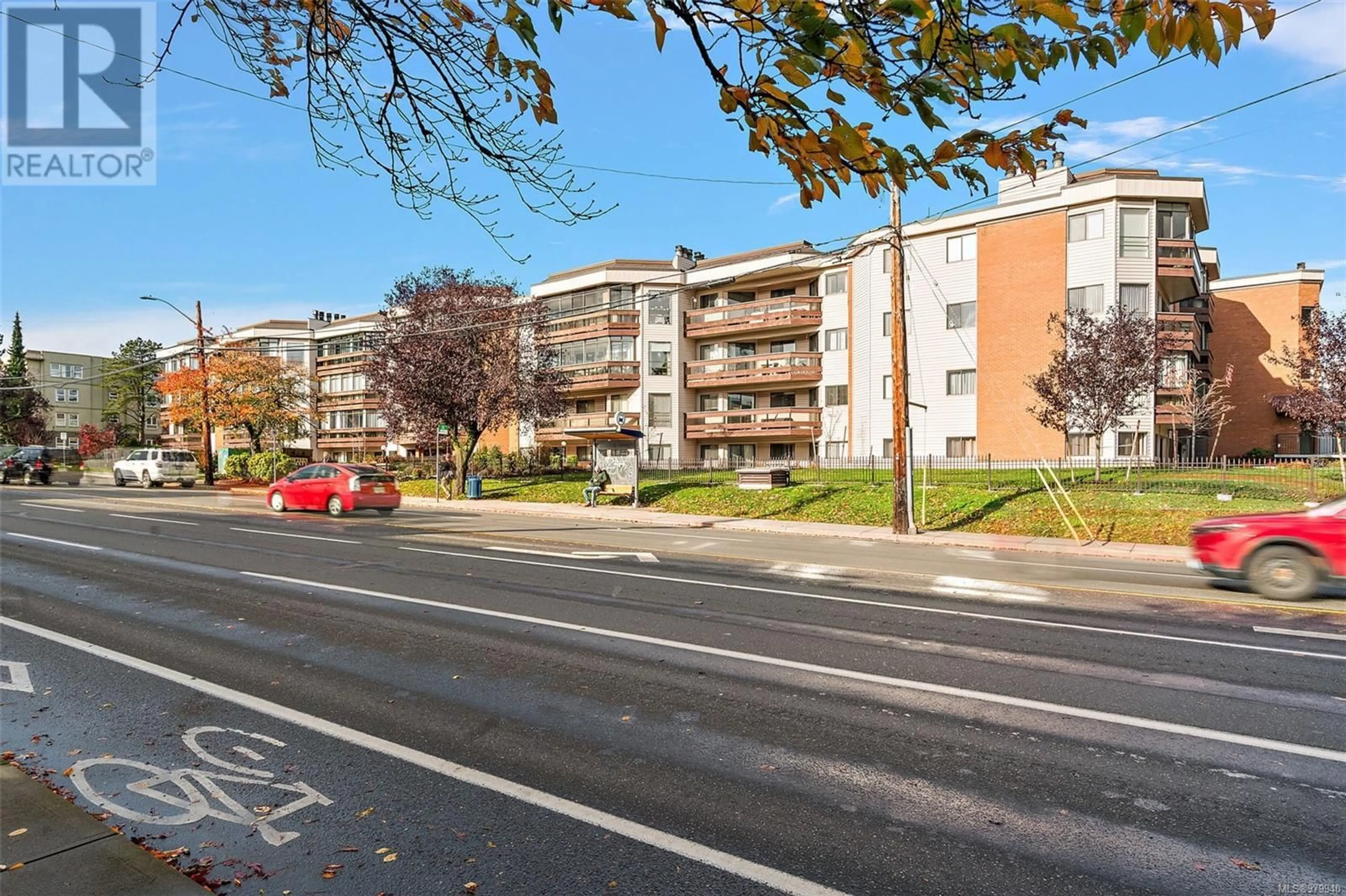 A pic from exterior of the house or condo, the street view for 105 1560 Hillside Ave, Victoria British Columbia V8T5B8