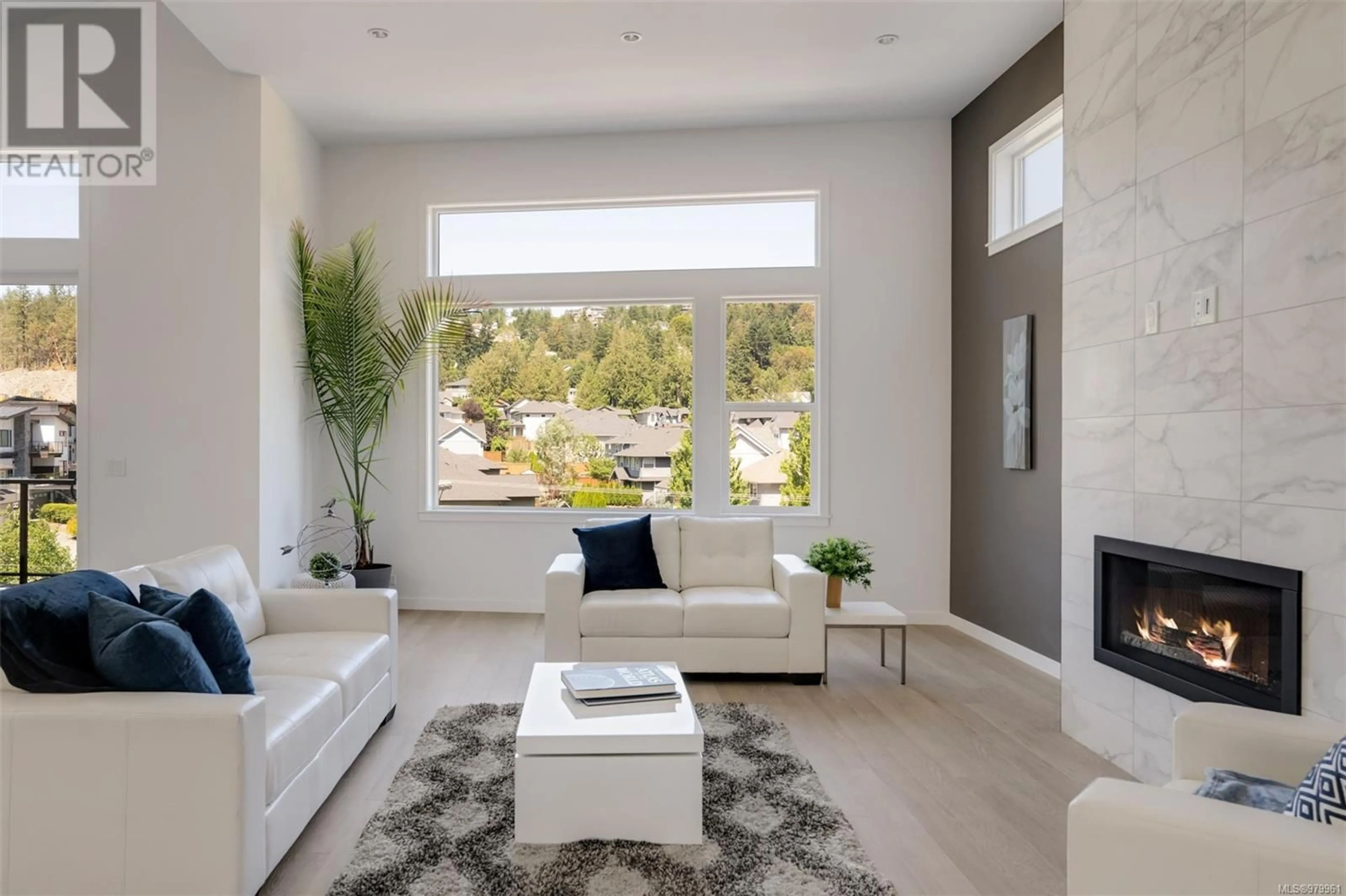 Living room, wood floors for 776 Boulder Pl, Langford British Columbia V9C0S3