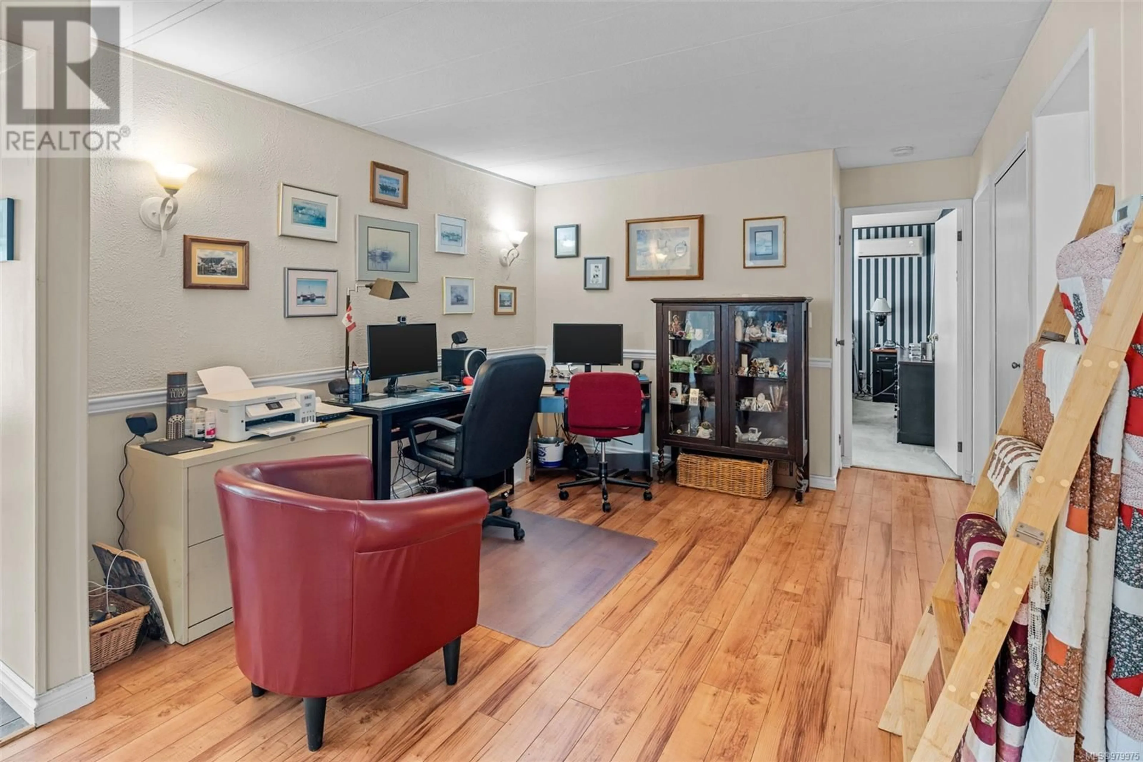 Living room, wood floors for 3 2607 Selwyn Rd, Langford British Columbia V9B3L2