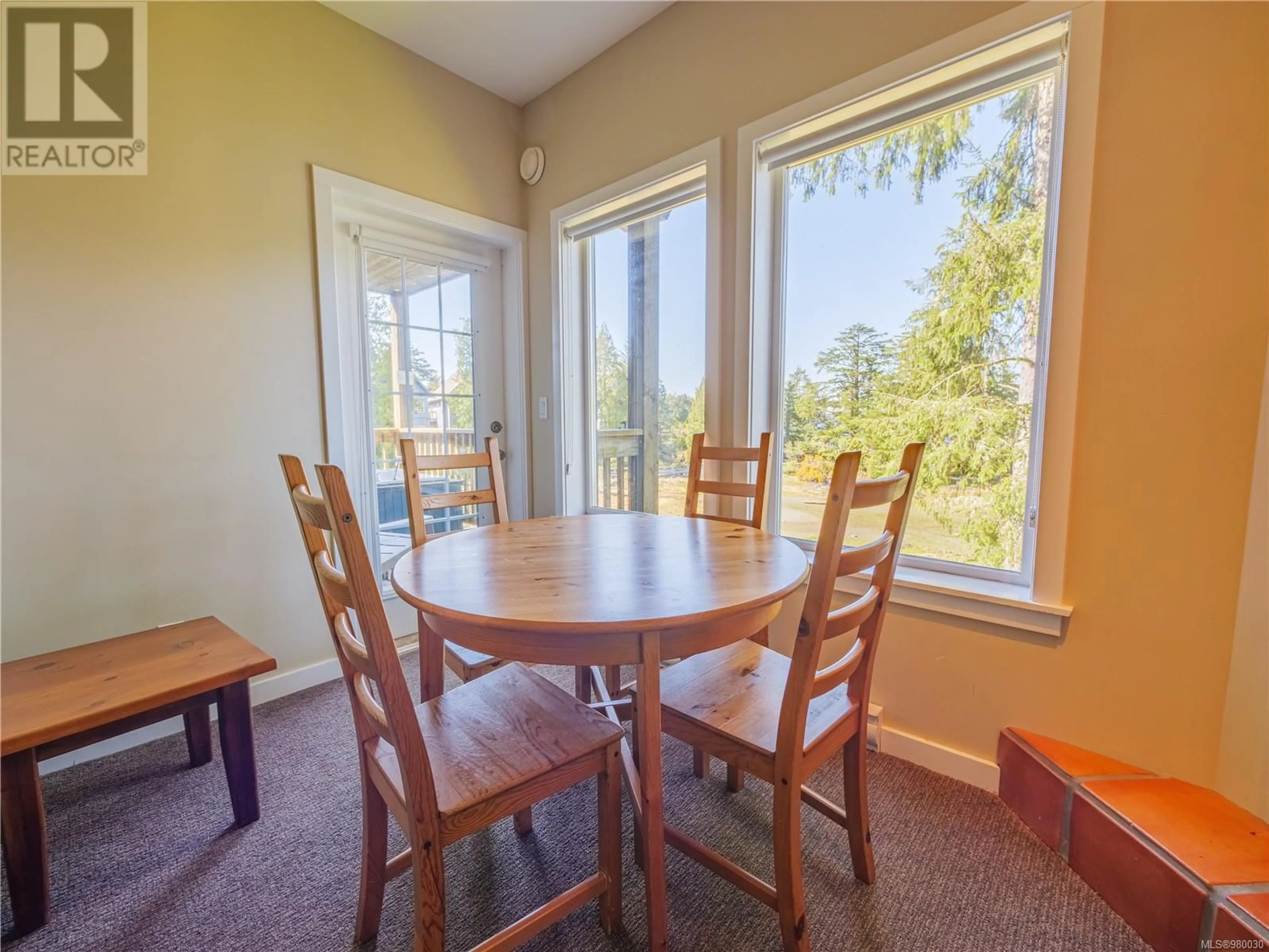 Dining room, cottage for 508 1971 Harbour Dr, Ucluelet British Columbia V0R3A0