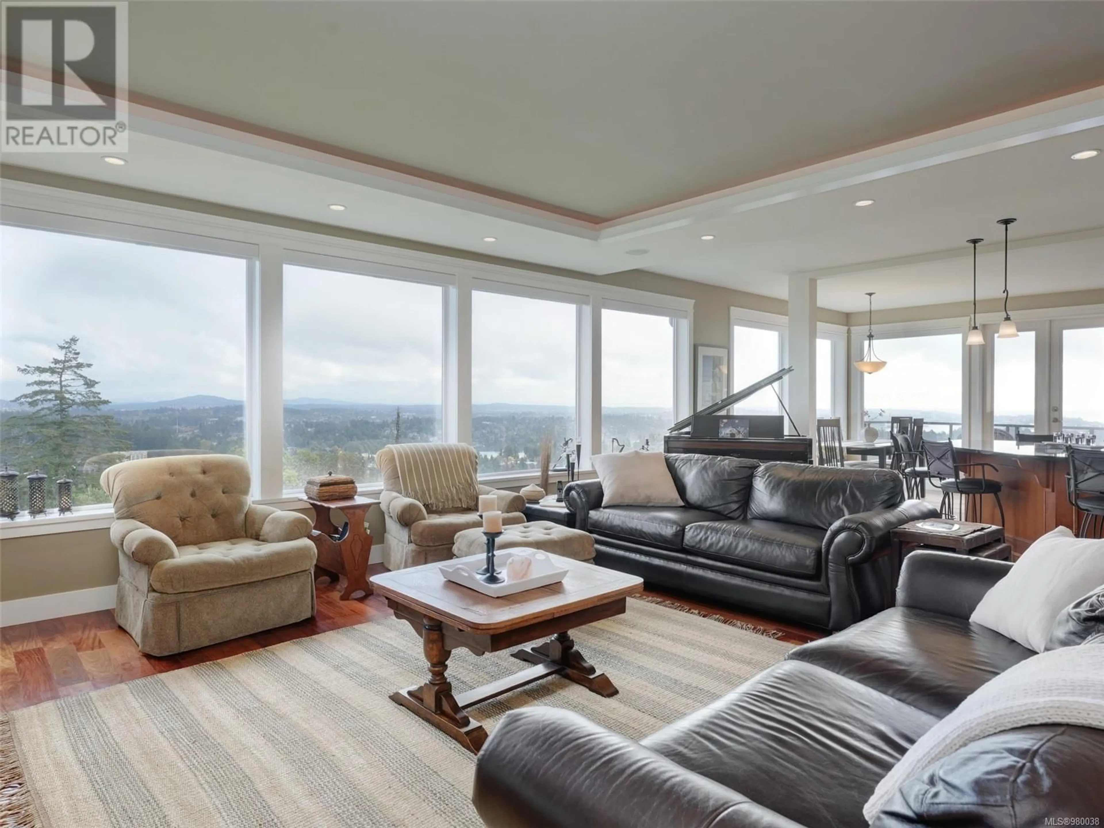 Living room, wood floors for 2579 Ruby Crt, Langford British Columbia V9B0A9